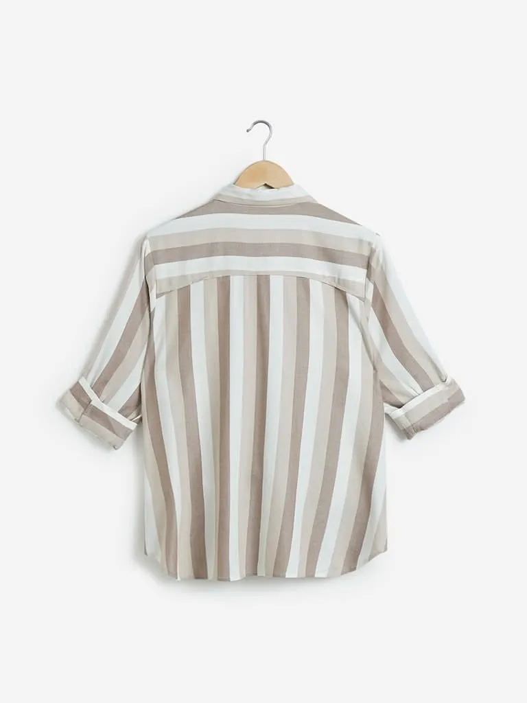 Gia Curves Off White Striped Delta Shirt