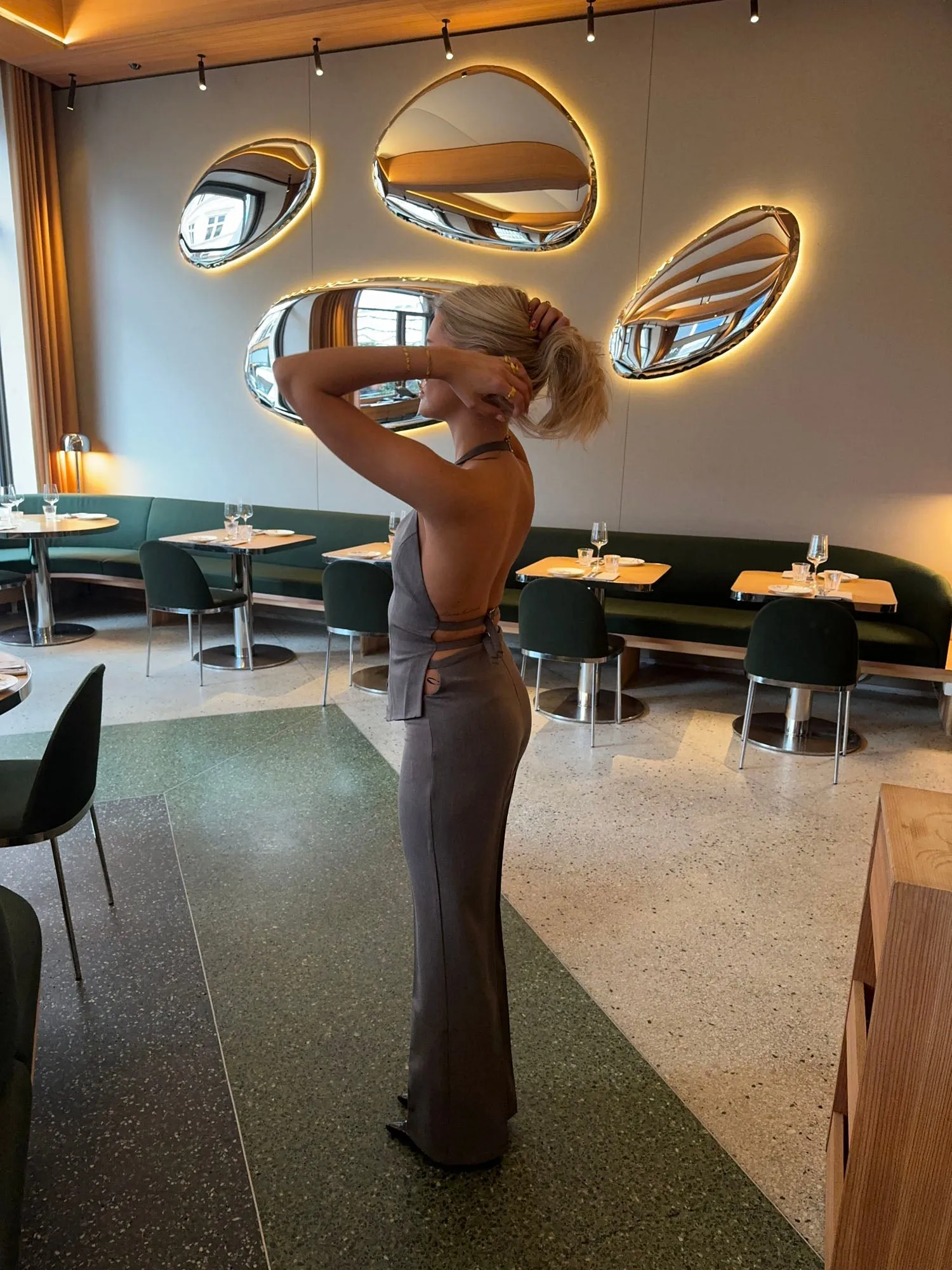 Giavanna suitpants with cut out - Grey