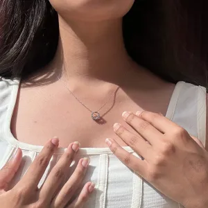 Graceful orbit silver necklace