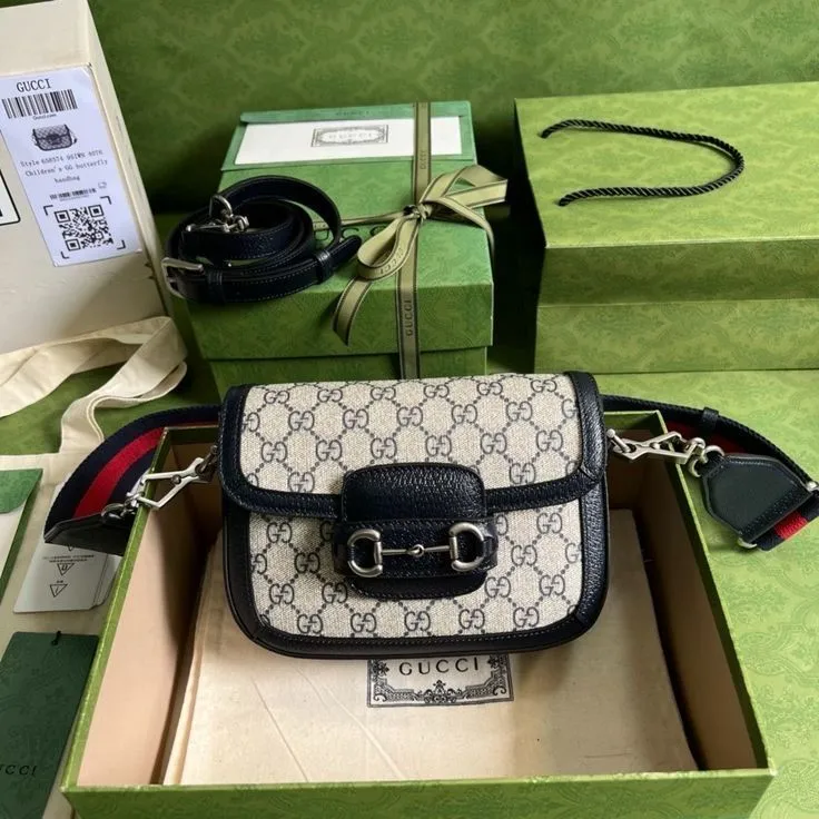 GUCCI Horsebit Mini Women's Bag in Blue and Beige GG Supreme Canvas (Blue)