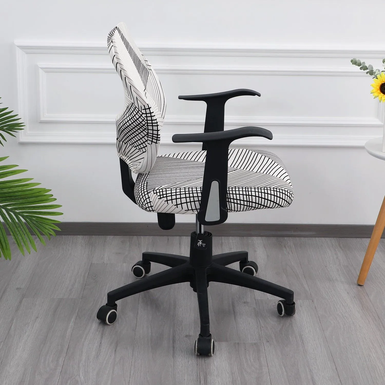 HOKIPO 140gsm Stretchable Office Chair Cover, Snow White Black Geometry