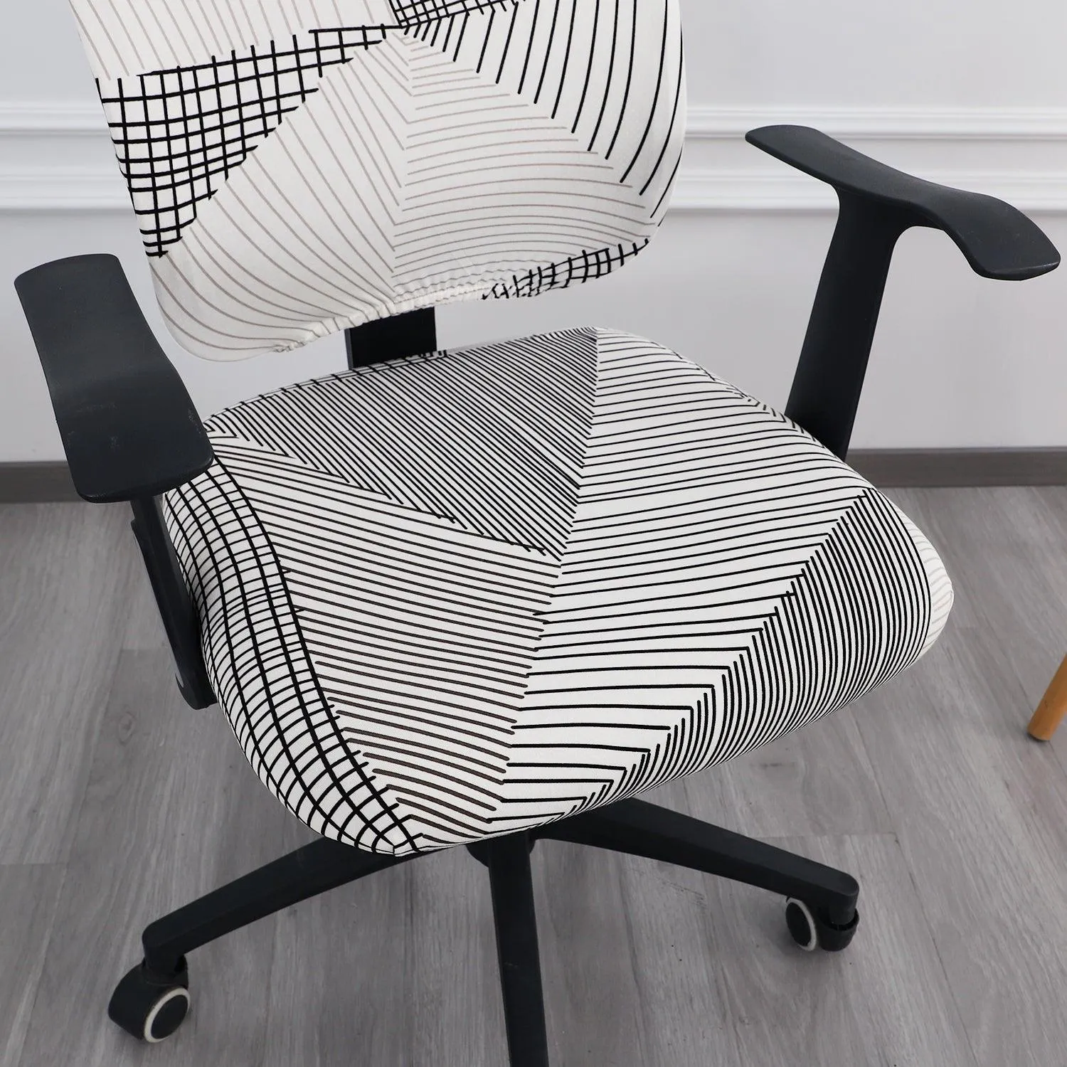 HOKIPO 140gsm Stretchable Office Chair Cover, Snow White Black Geometry