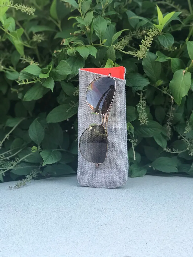 Hoyt Sunglasses Case: Eco-Chic Protection for Your Shades (Vegan Leather, Padded, Graphite & Royal Blue)