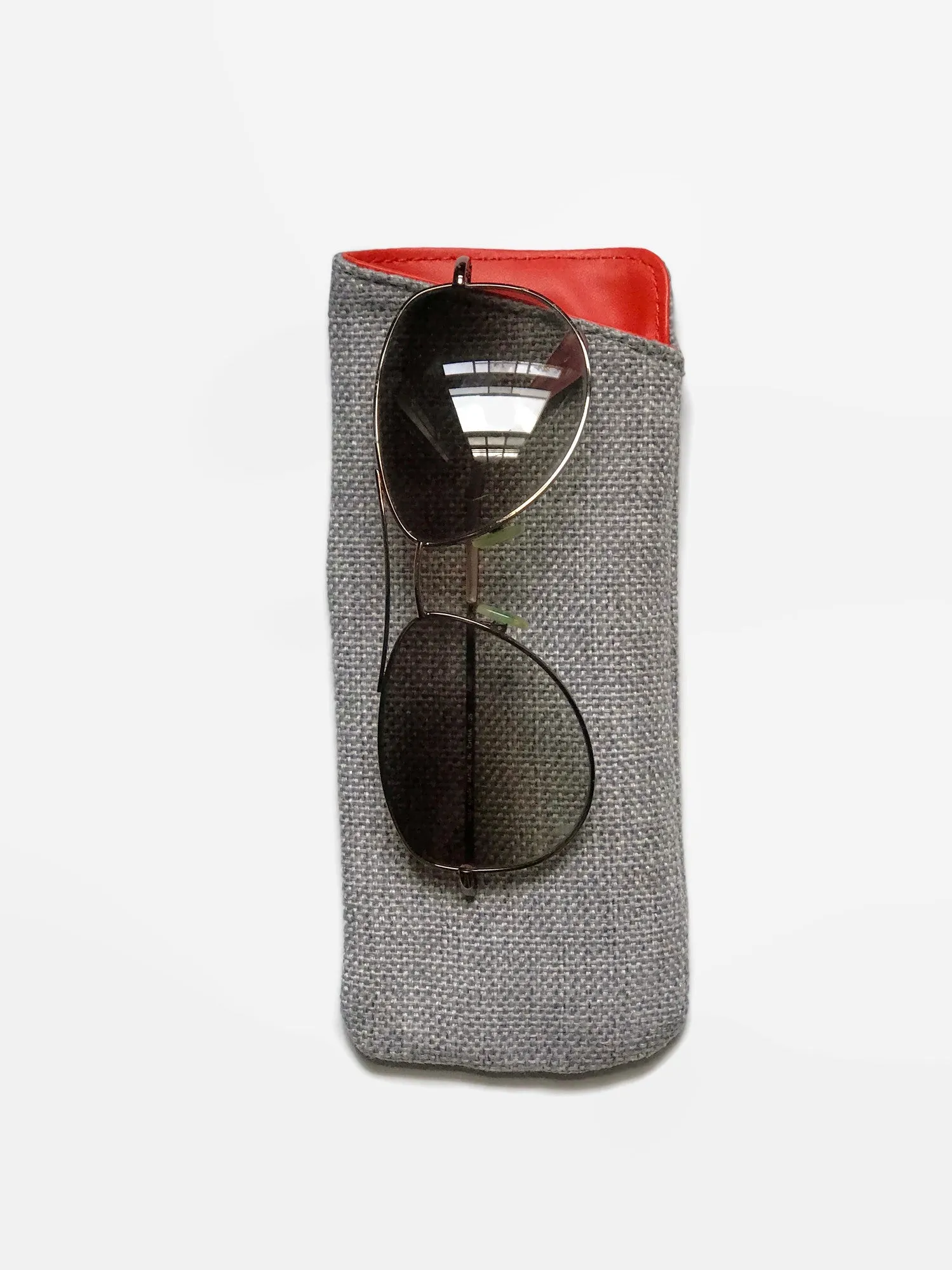 Hoyt Sunglasses Case: Eco-Chic Protection for Your Shades (Vegan Leather, Padded, Graphite & Royal Blue)