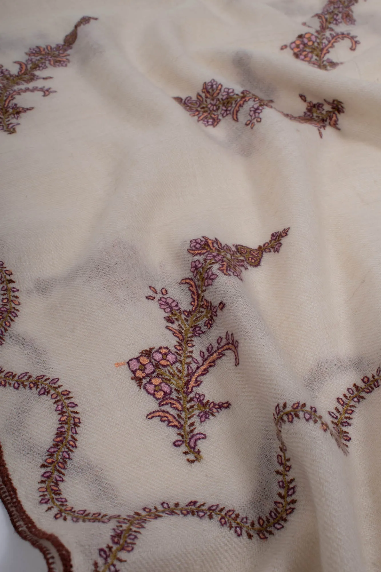 Ivory Handloomed Cashmere Scarf - COLUMBUS