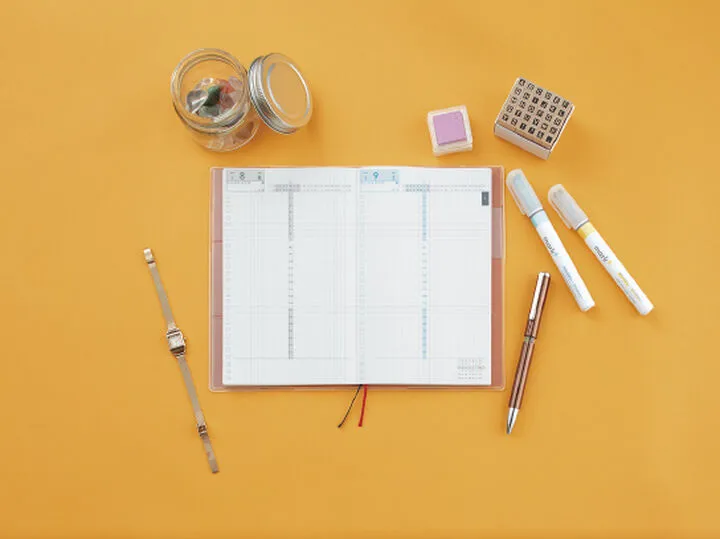 Jibun Days 2023 Planner - A5 Slim (Red)