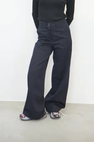 KAREN PALAZZO IN NAVY