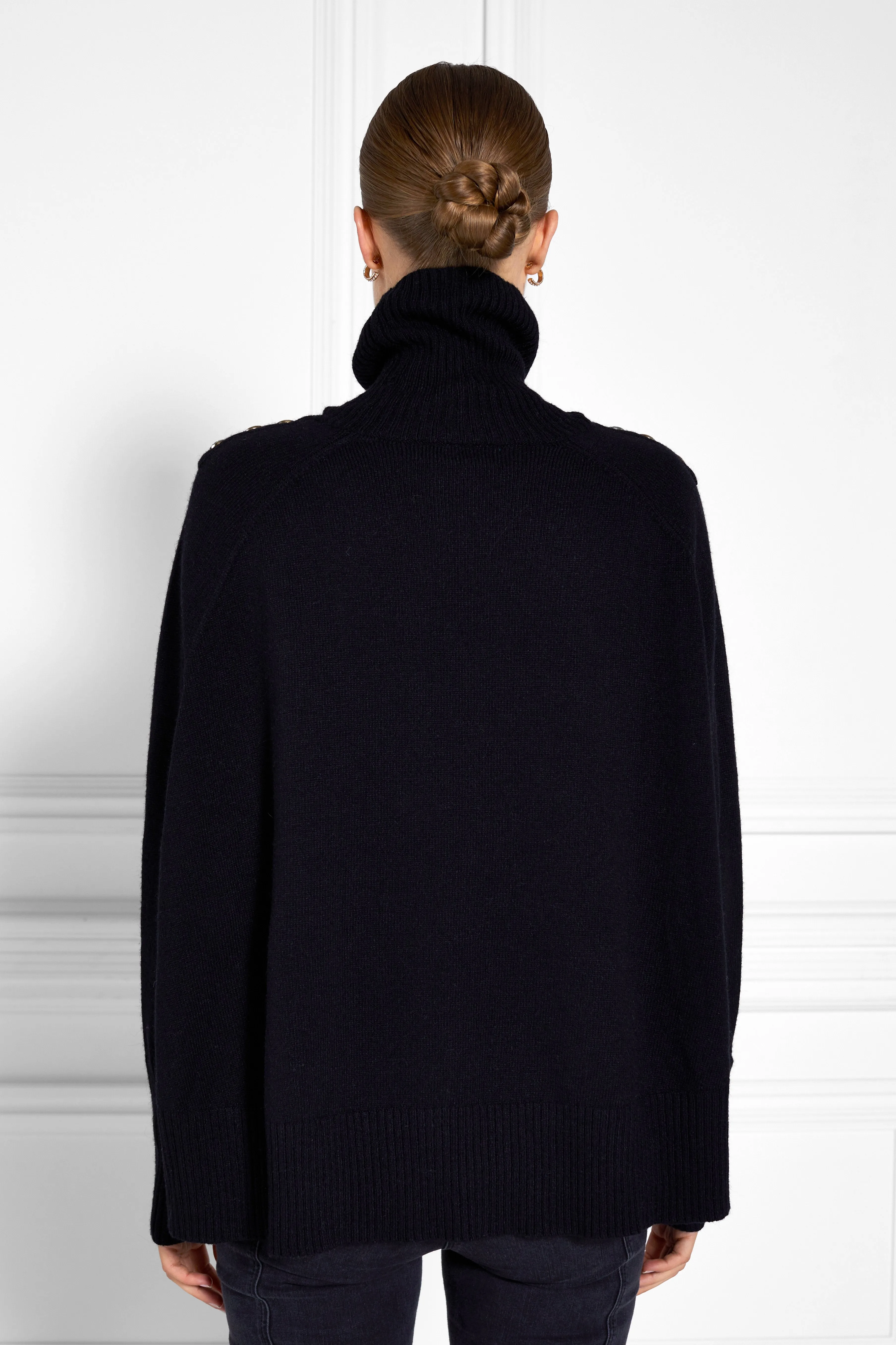 Kingsbury Cape Knit (Black)