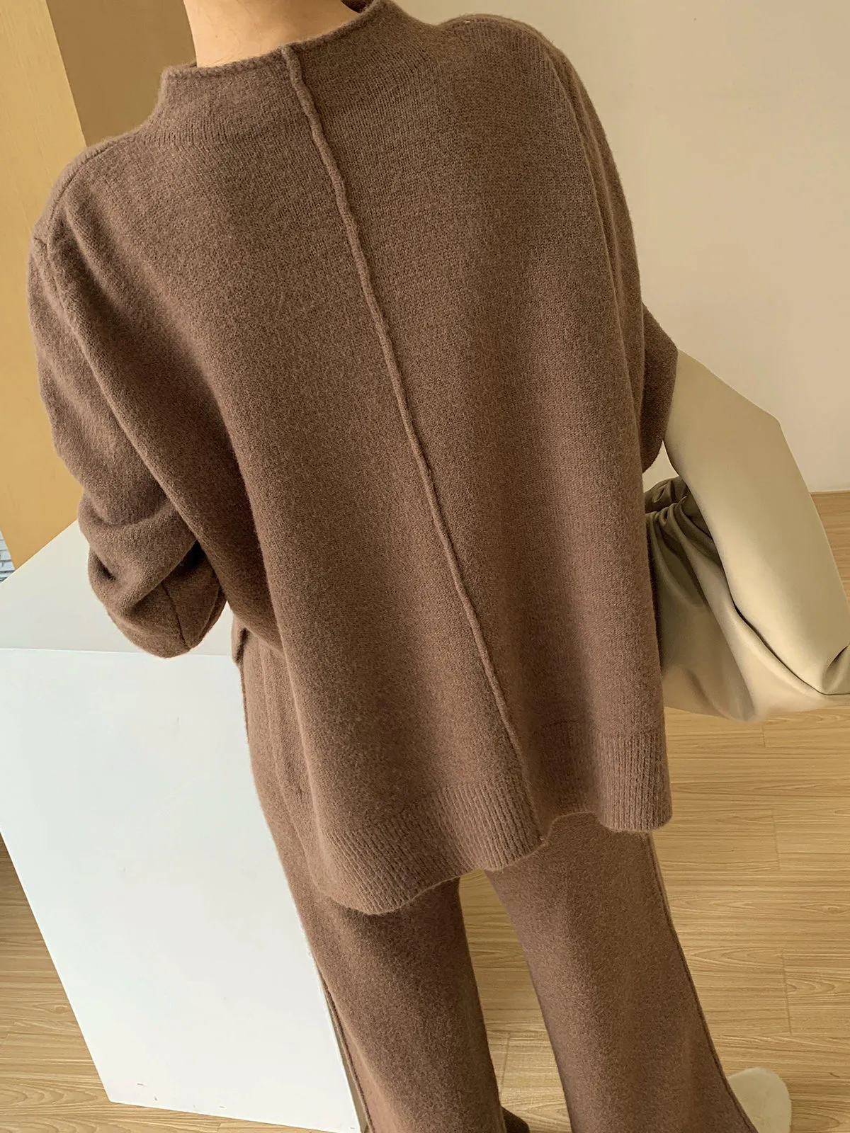 Knit Side Slit Pullover Sweater - Brown
