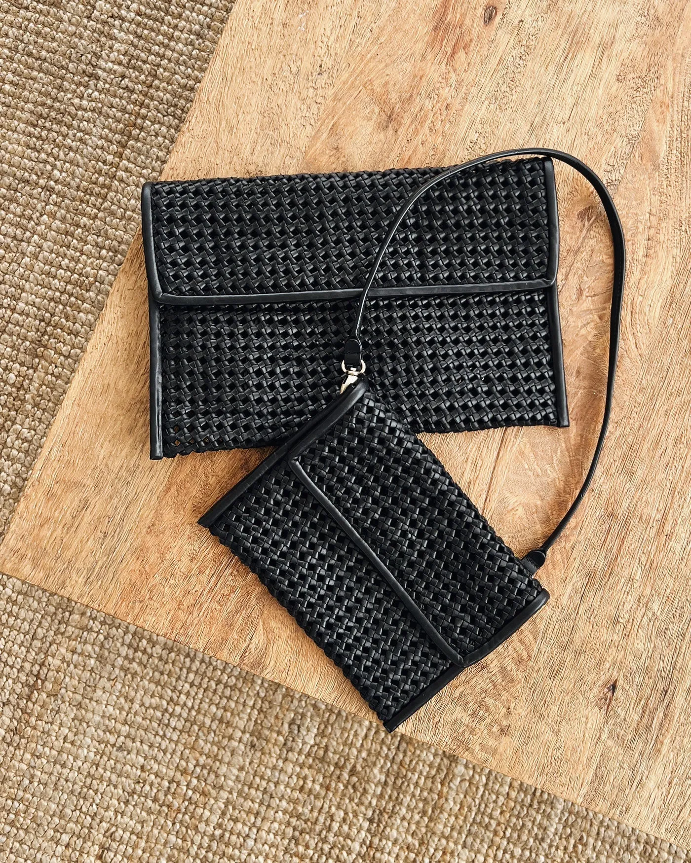 Larita Clutch - Knotted Weave Black