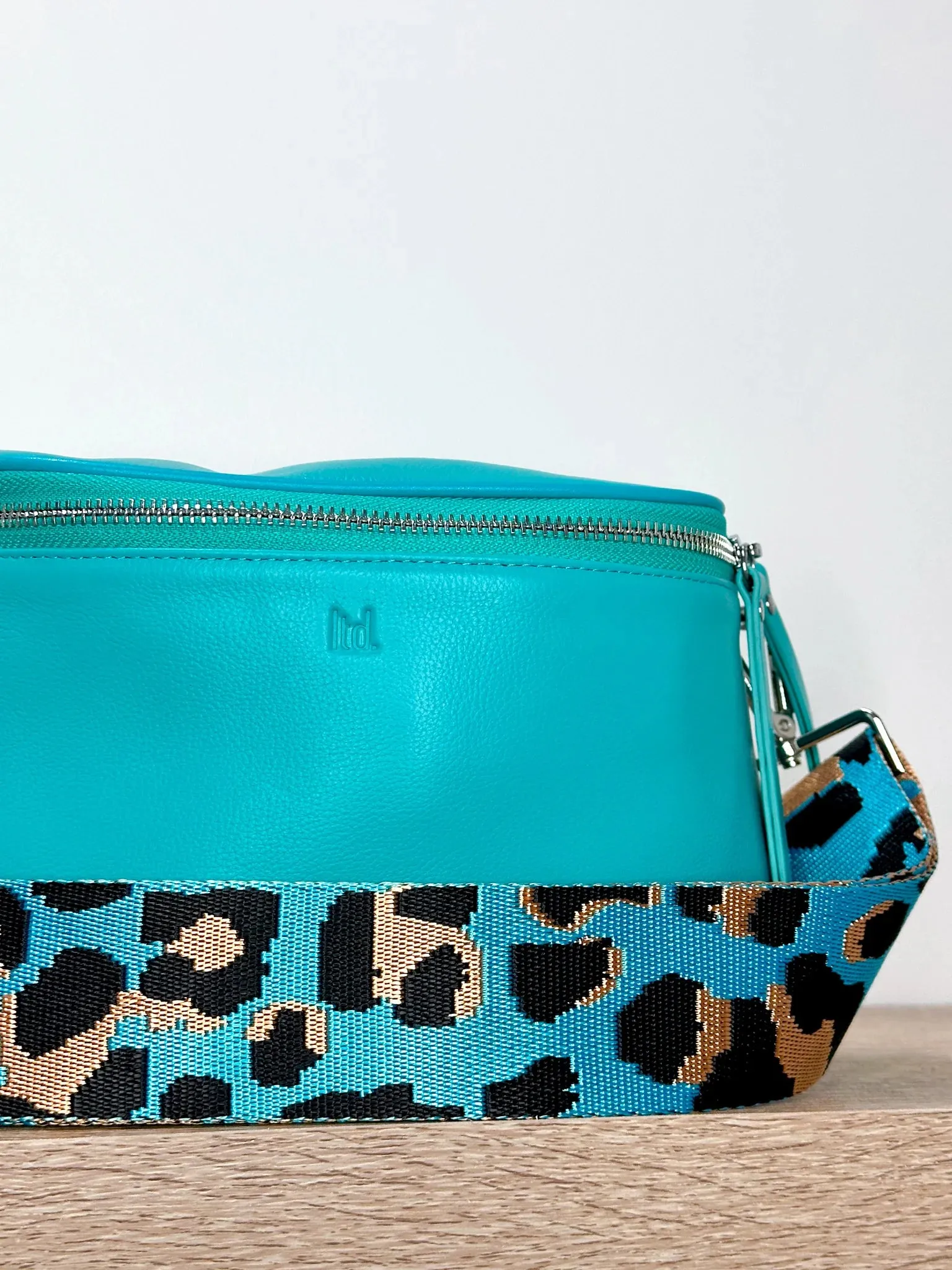 Lemon Tree Diva Strap - Sky Leopard