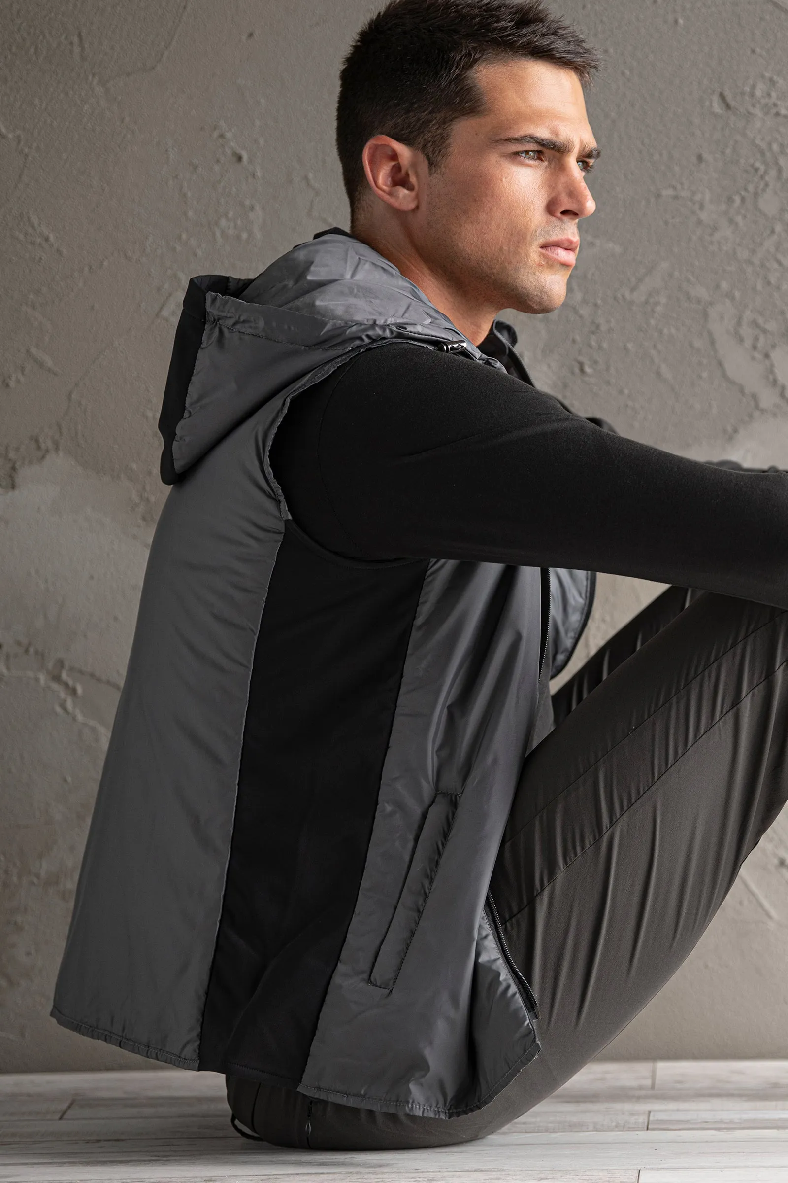 Leonardo Hooded Vest