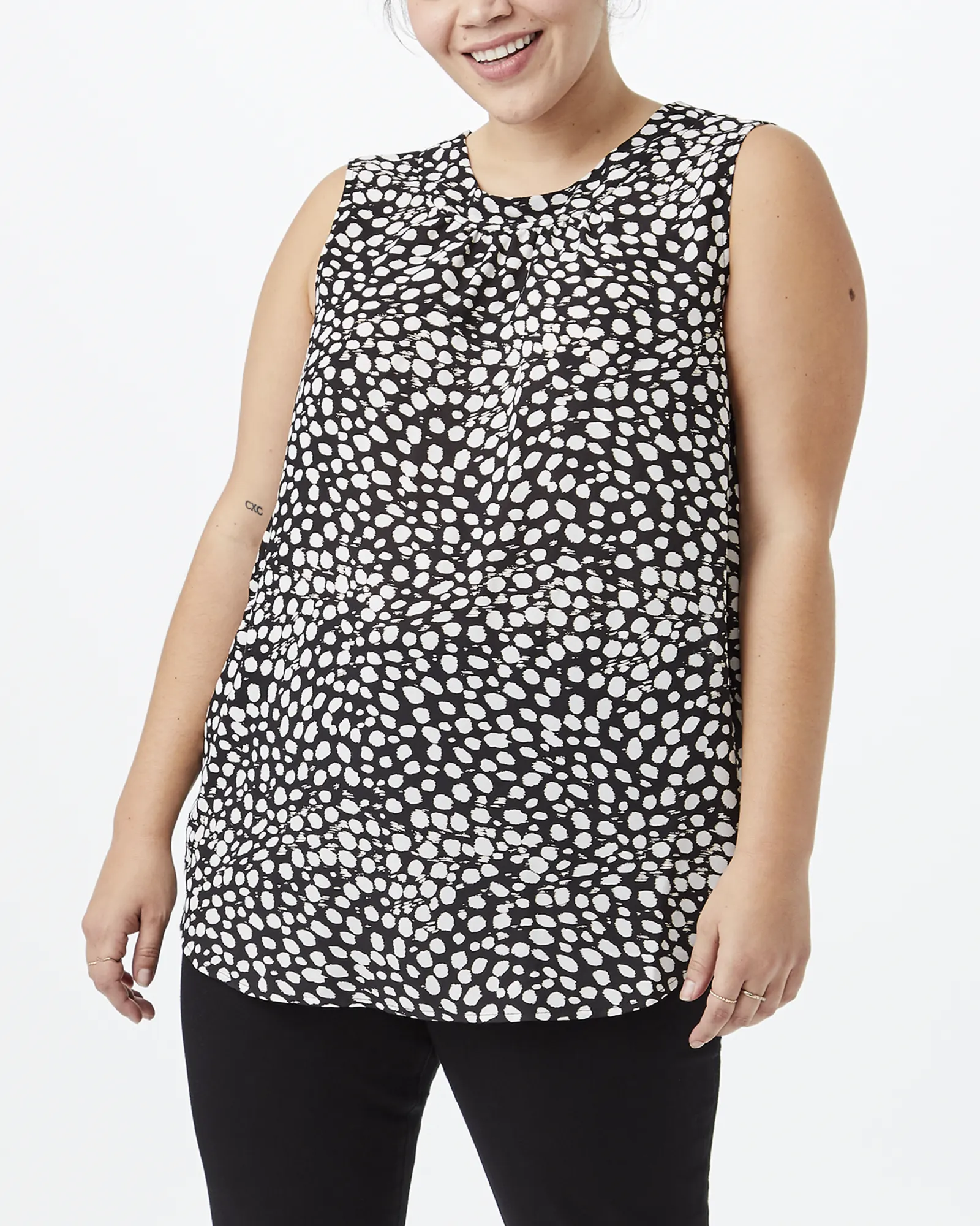 Lisa Sleeveless Blouse | Black / White