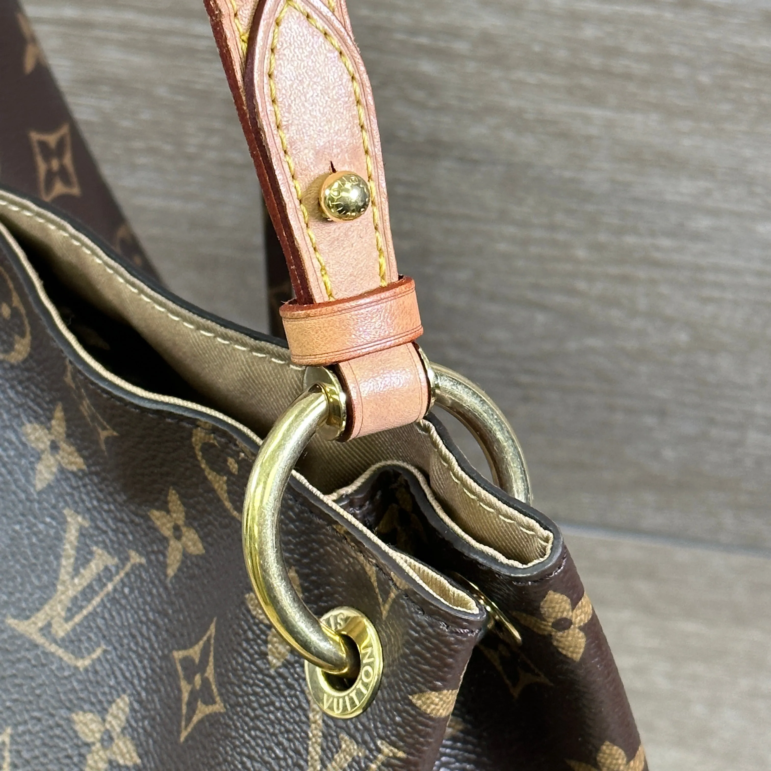 Louis Vuitton Graceful PM - Beige Monogram