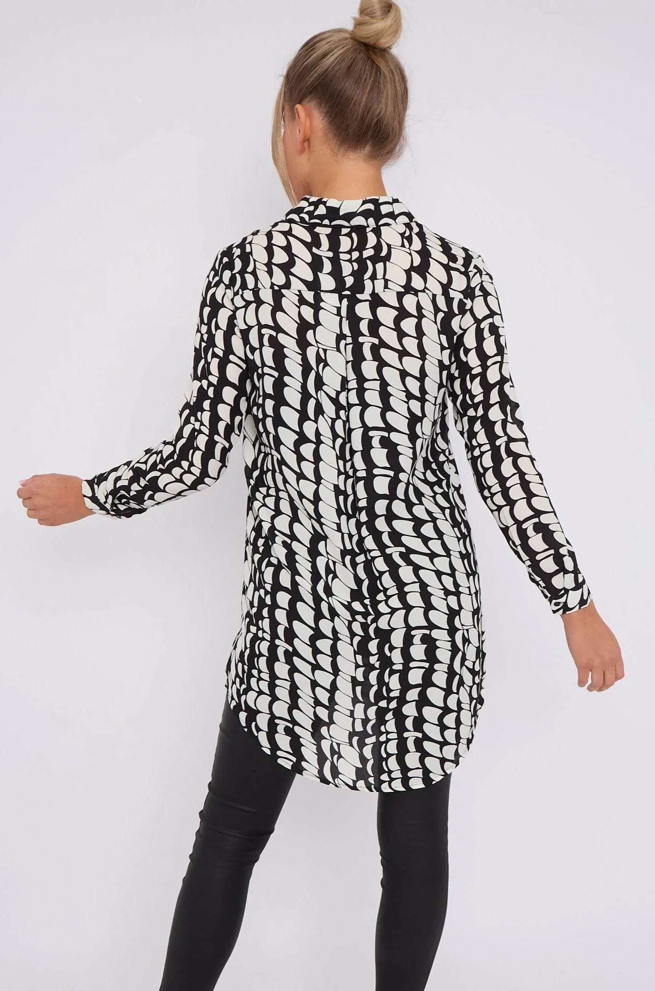 LOVE SUNSHINE Black Geo Print Chiffon Long Shirt
