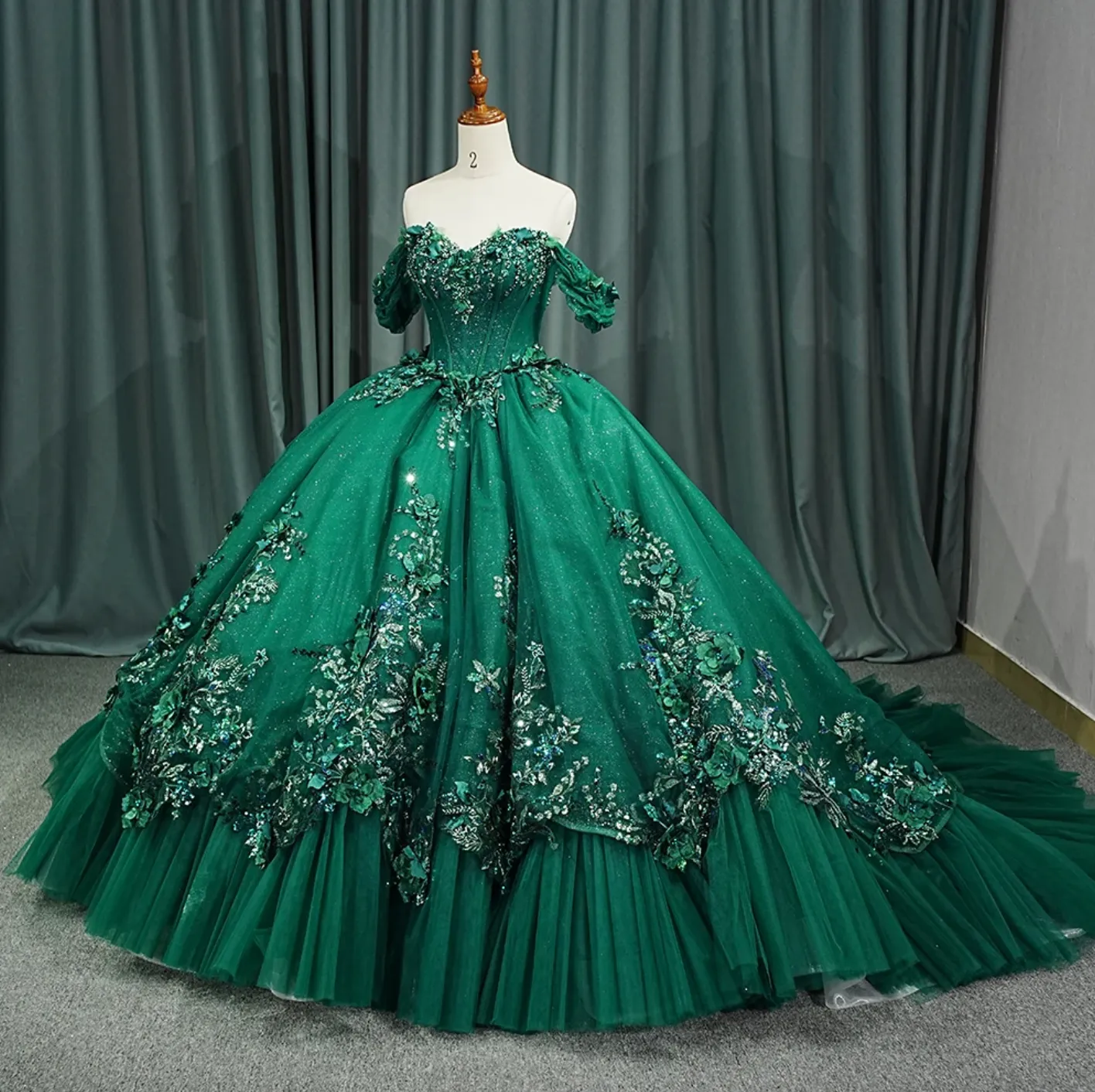 Luxury Green Organza Quinceanera Dress Ball Gown