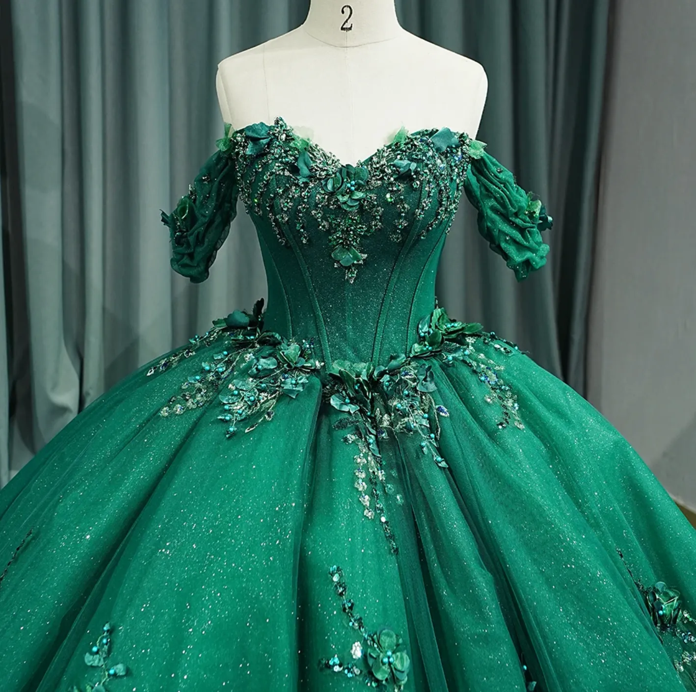 Luxury Green Organza Quinceanera Dress Ball Gown