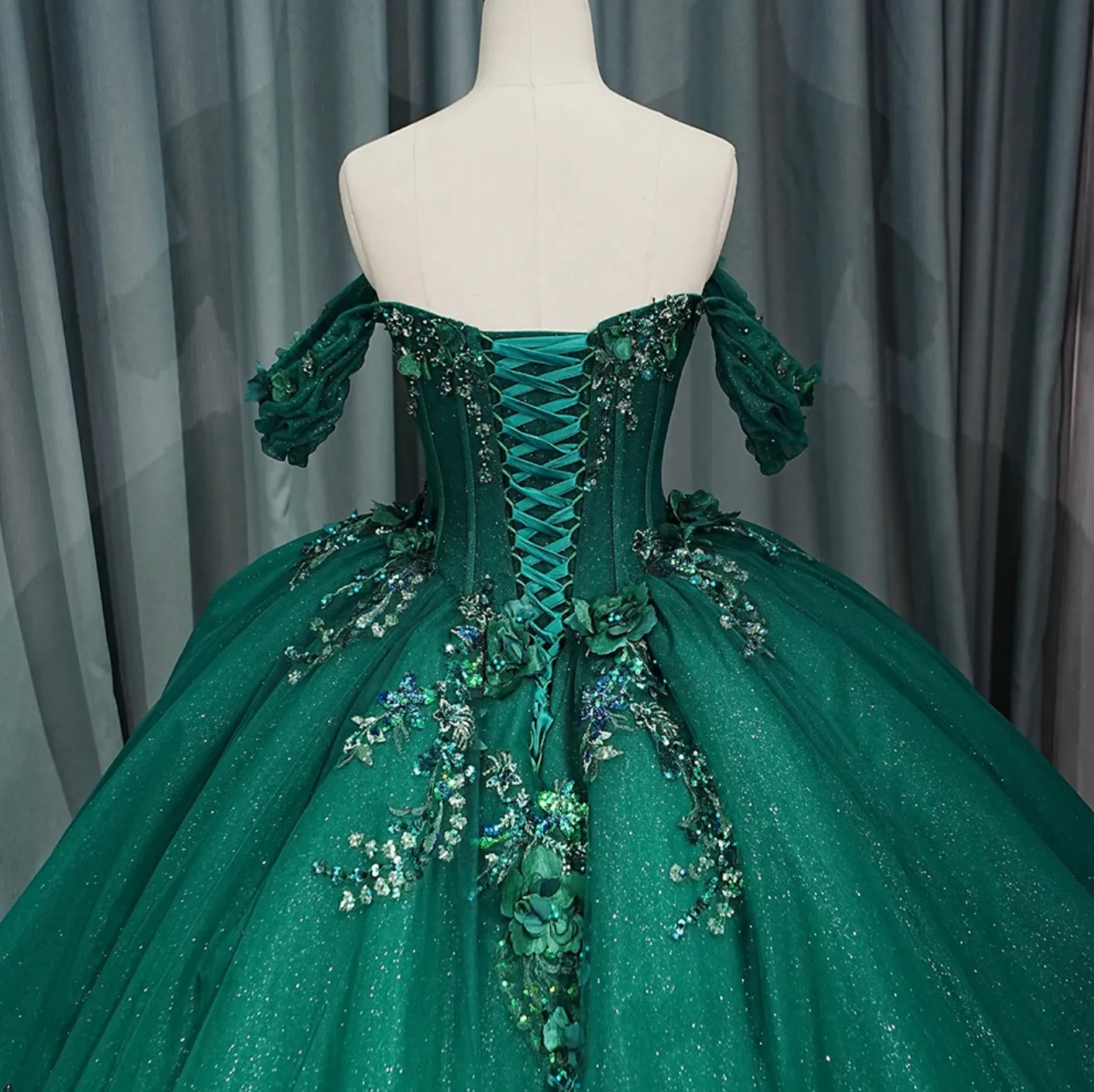 Luxury Green Organza Quinceanera Dress Ball Gown
