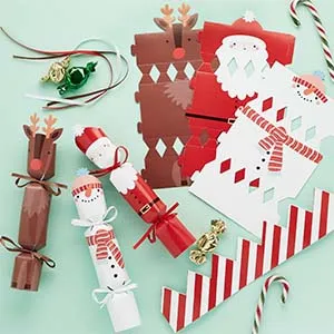 Make Your Own Festive Friends Cracker Kit Pack of 6