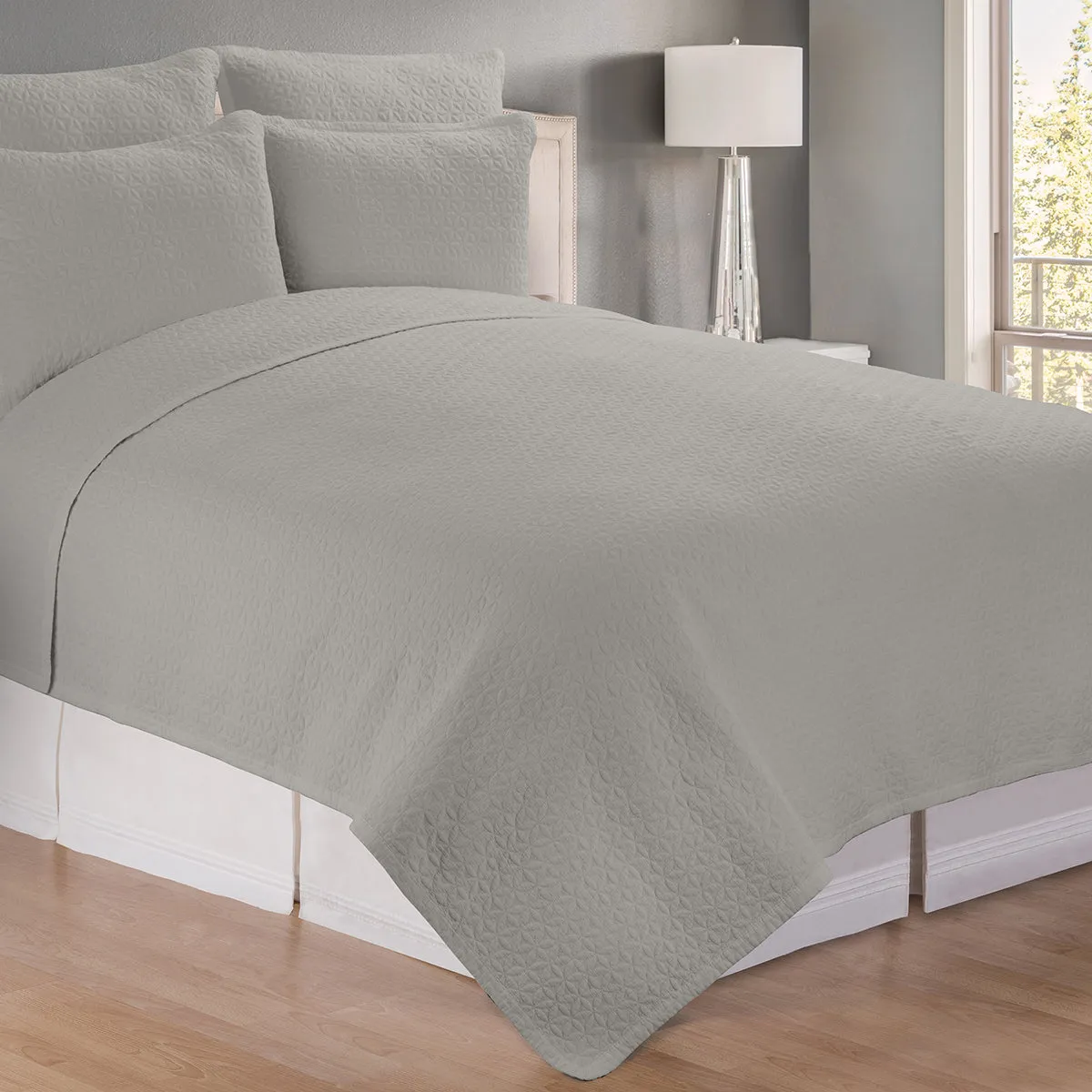 Manchester Quilt Set