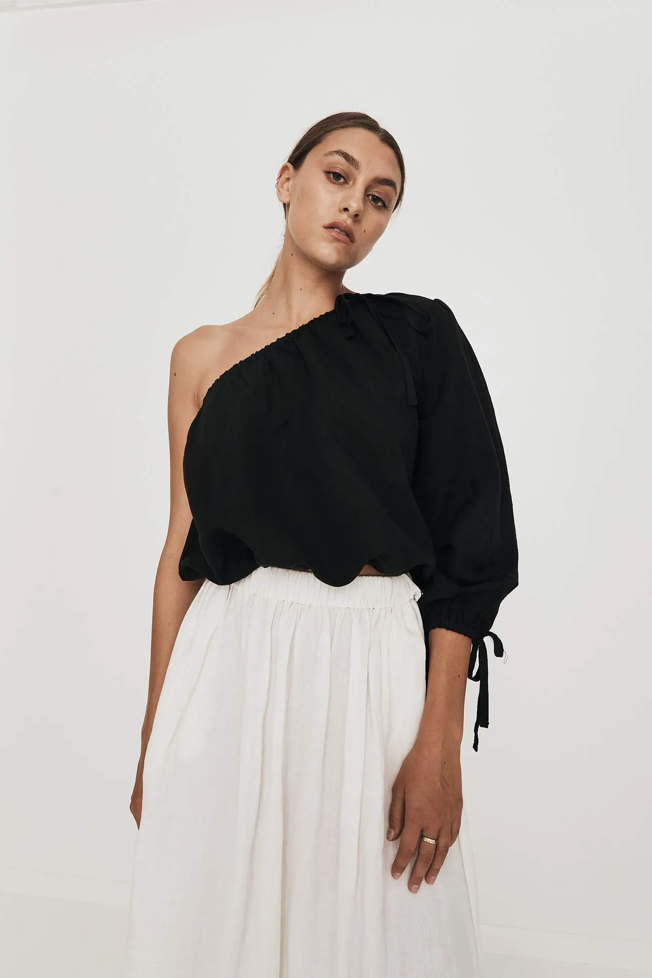 Mara Blouse in Black