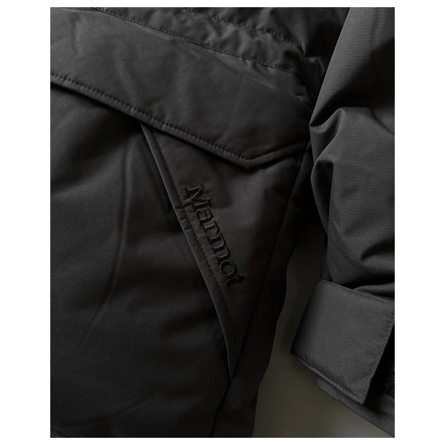 〈Marmot〉Dima Down Jacket
