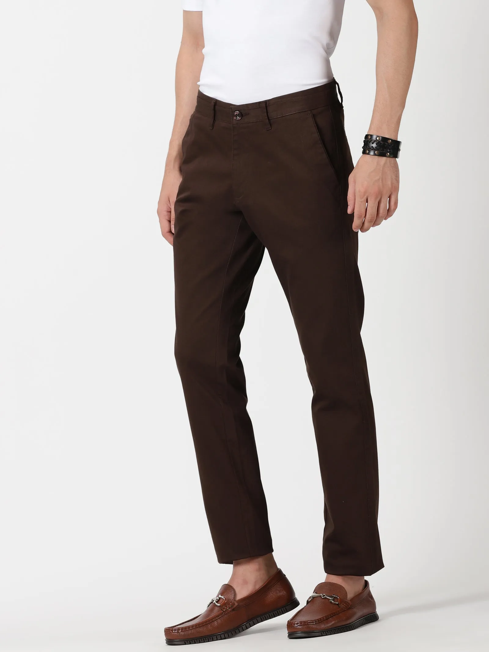 MEN'S COFFEE BROWN SOLID JASON FIT TROUSER