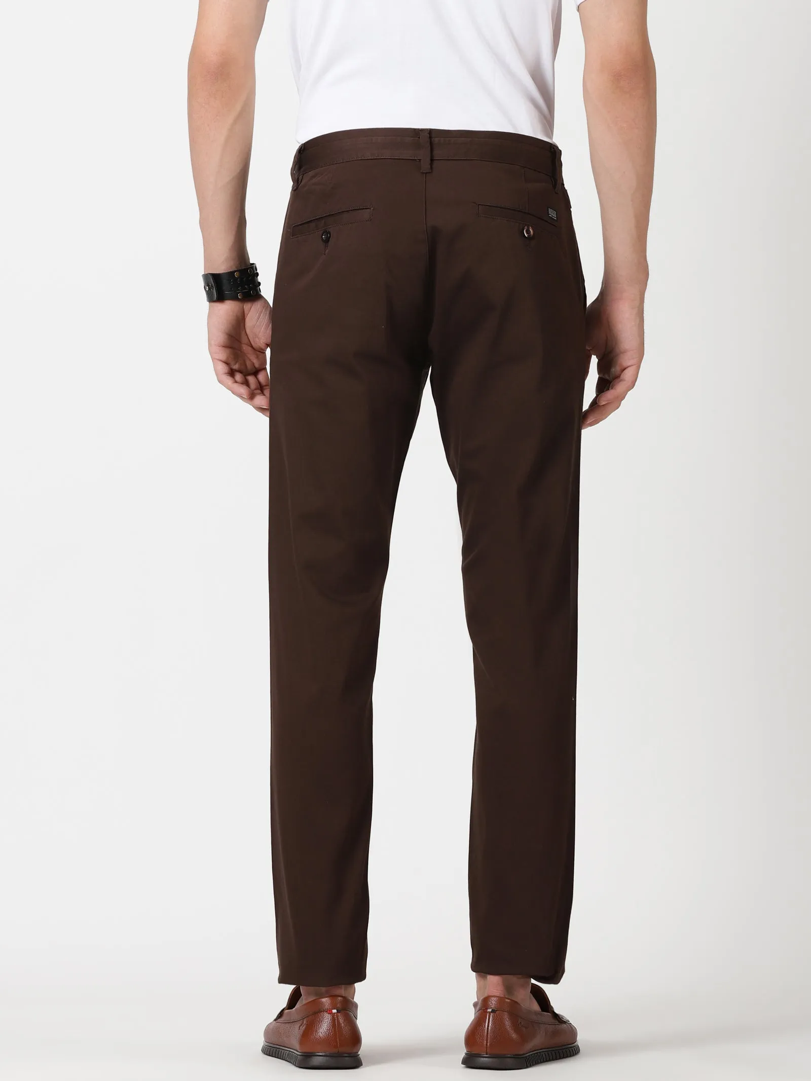 MEN'S COFFEE BROWN SOLID JASON FIT TROUSER