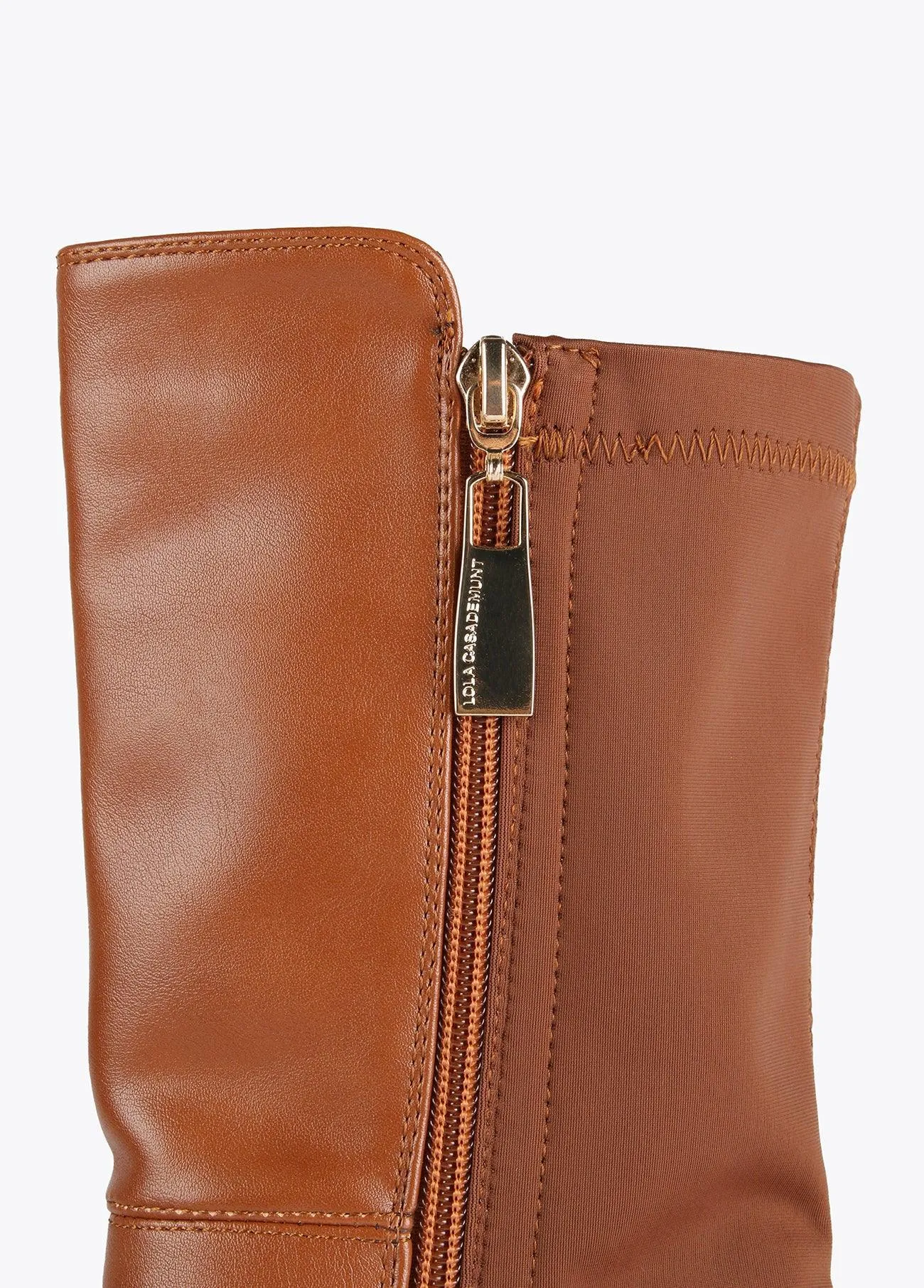 Mid-led ankle boots in two fabrics