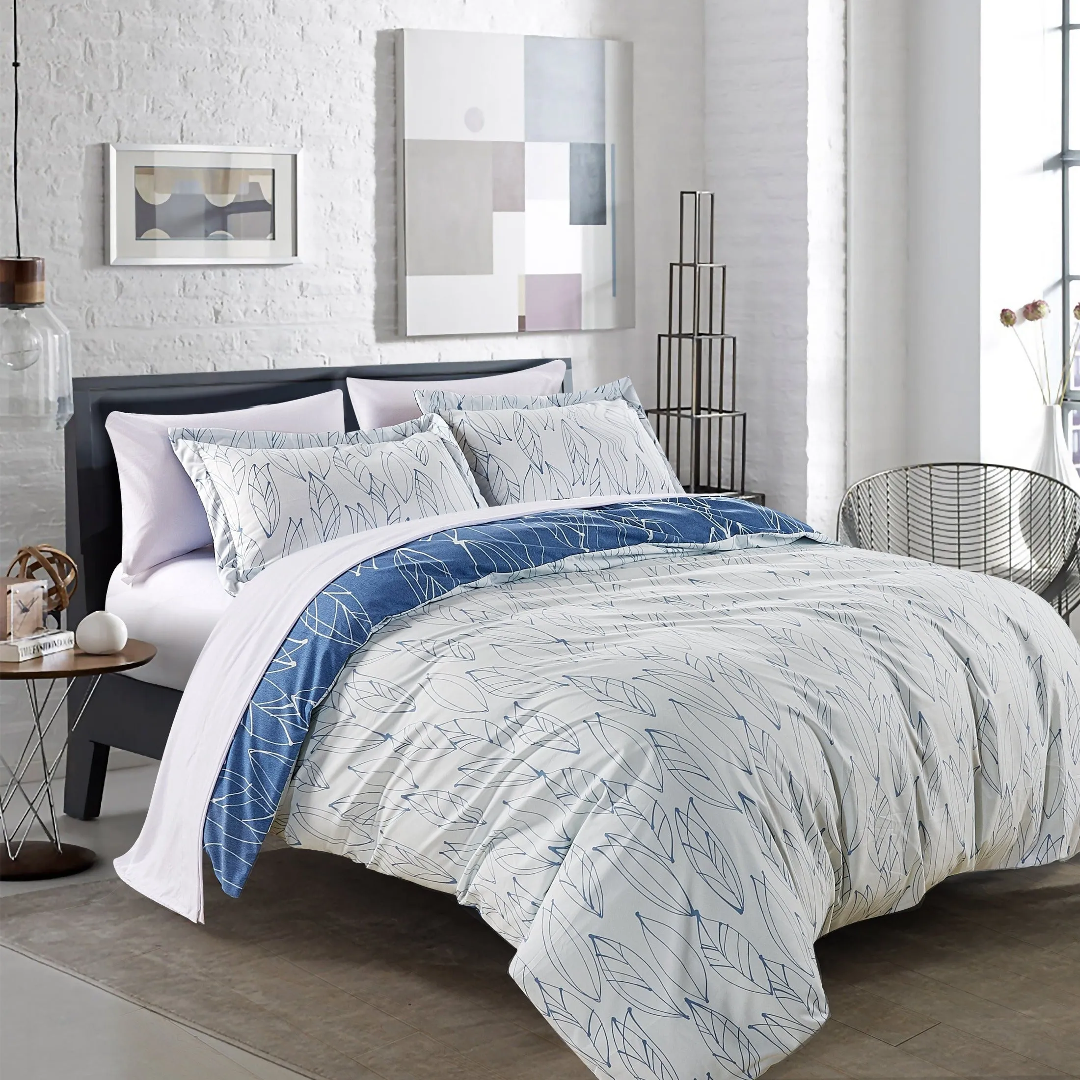 Modern Foliage Reversible Comforter Set