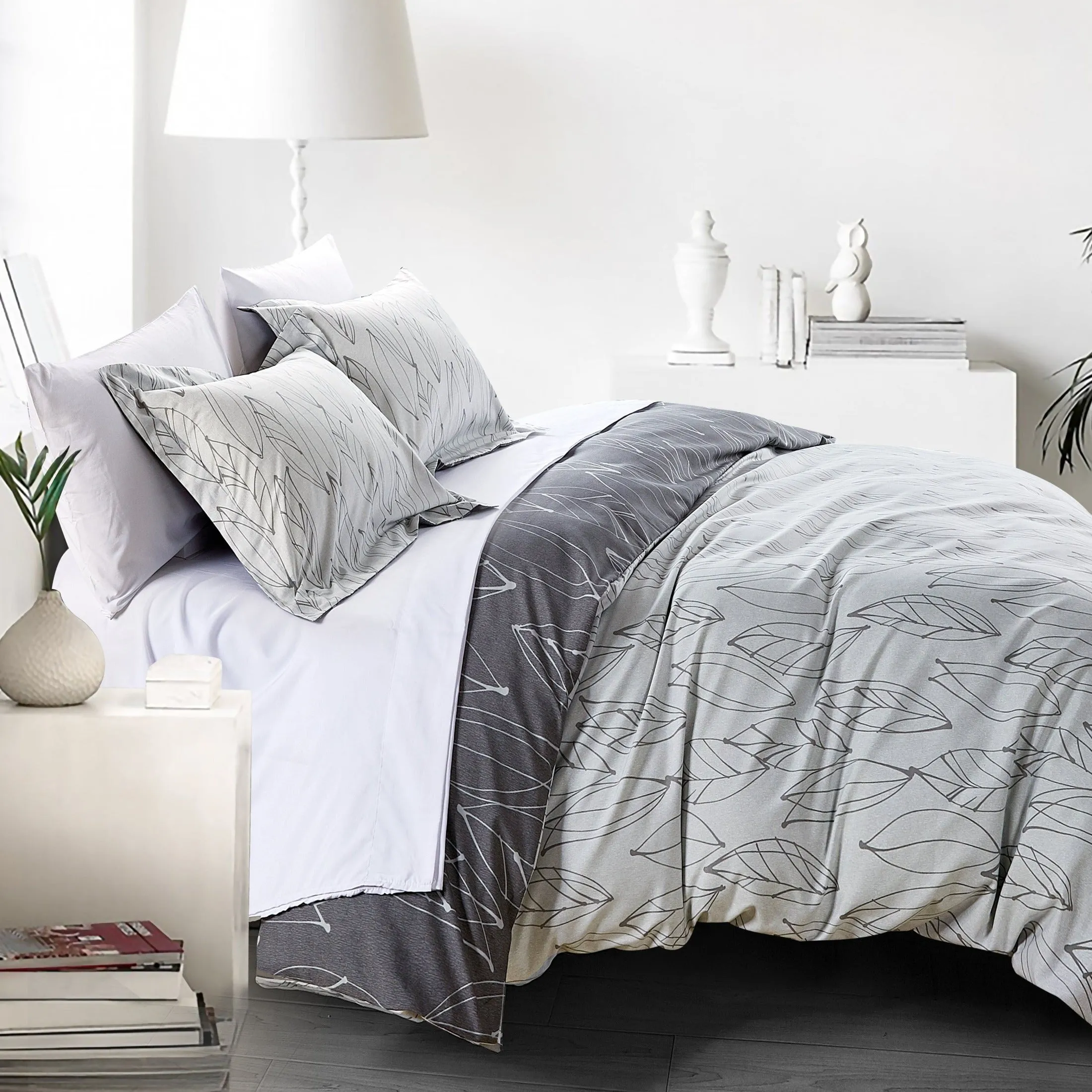 Modern Foliage Reversible Comforter Set