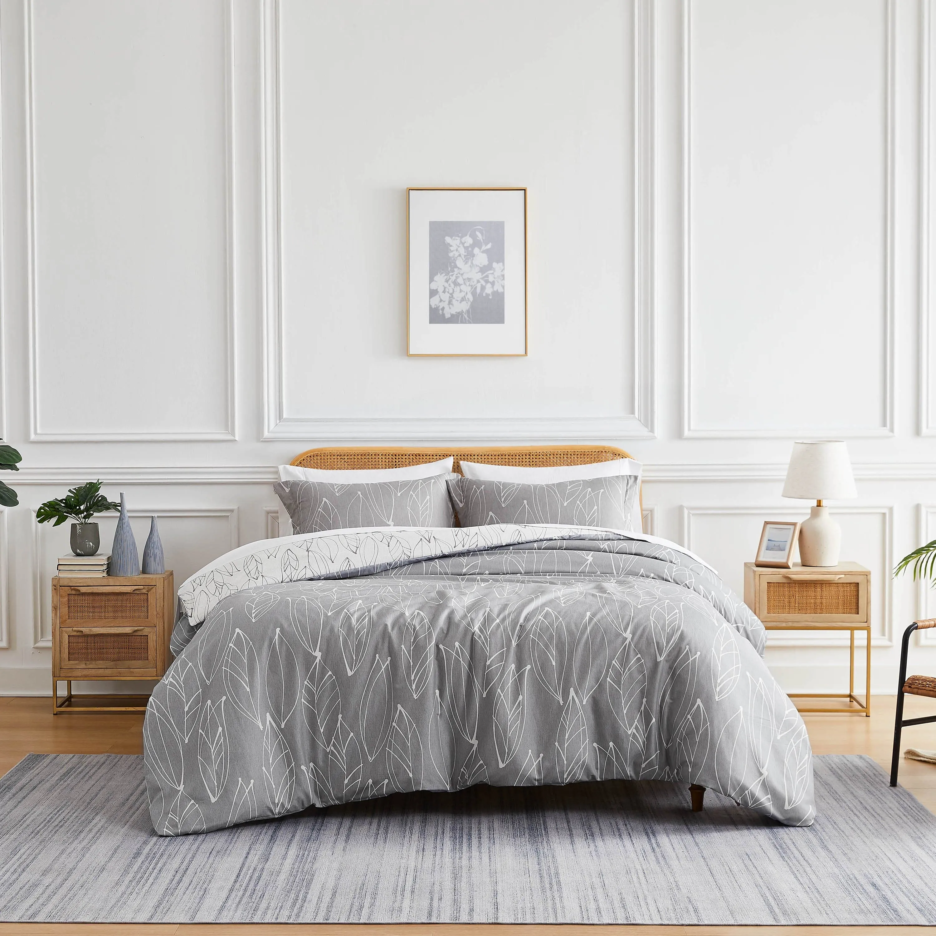 Modern Foliage Reversible Comforter Set