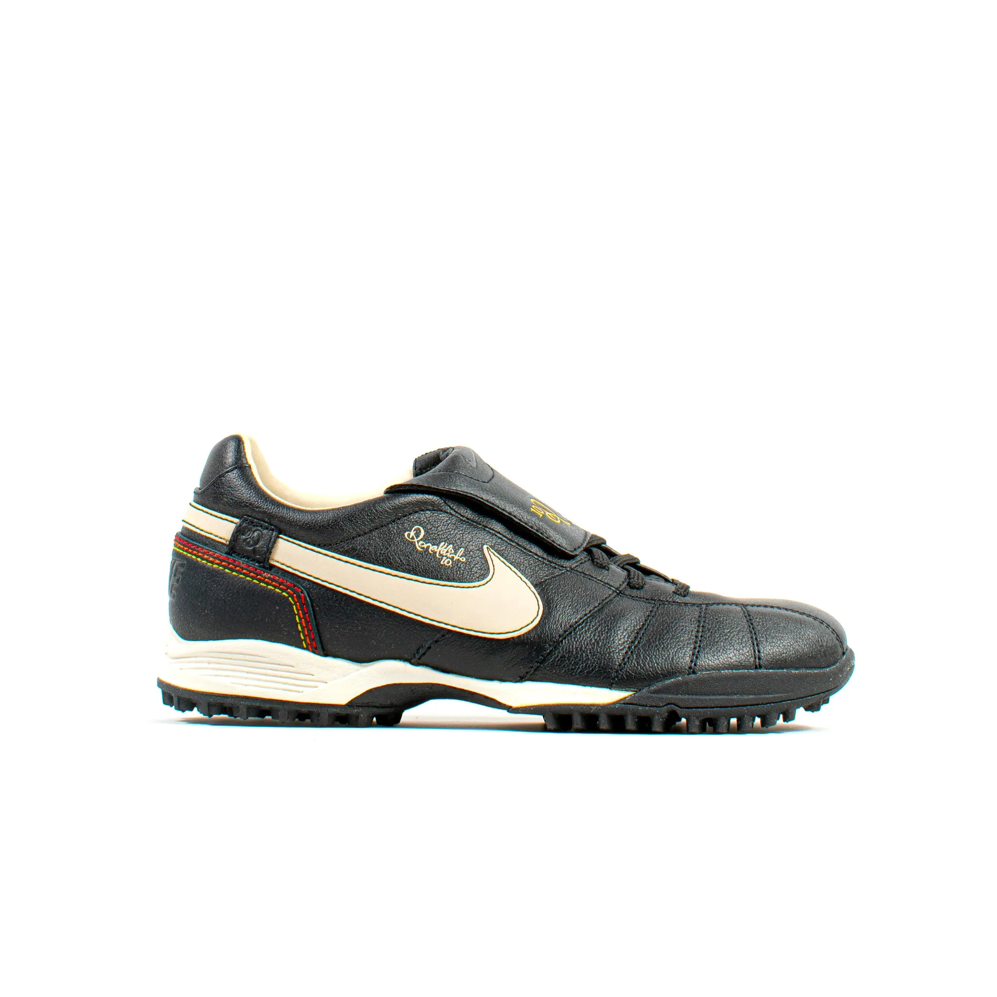 Nike Tiempo Guri Black Turf