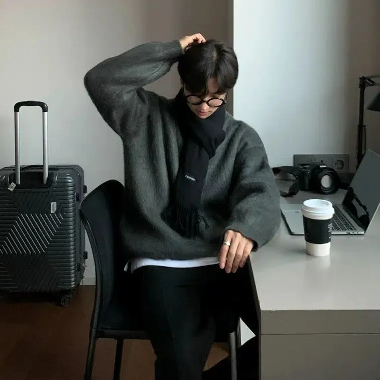 OH Classic Relaxed Fit Sweater