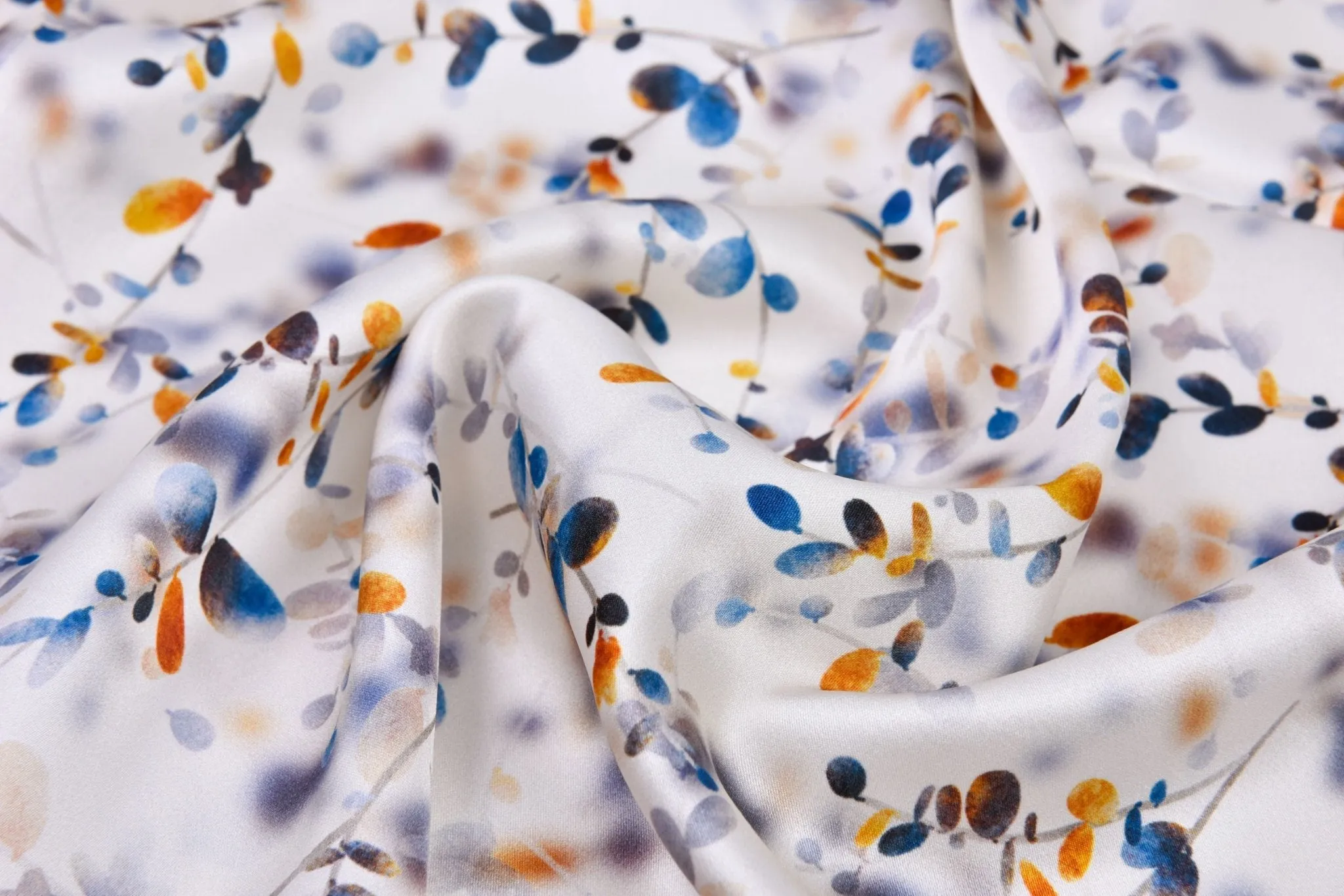 Original 100% Silk  Print Stretch Silk Fabric, 19 Momme Mulberry Silk Fabric.100% CRUELTY-FREE SILK Fashion Apparel width 48 inch