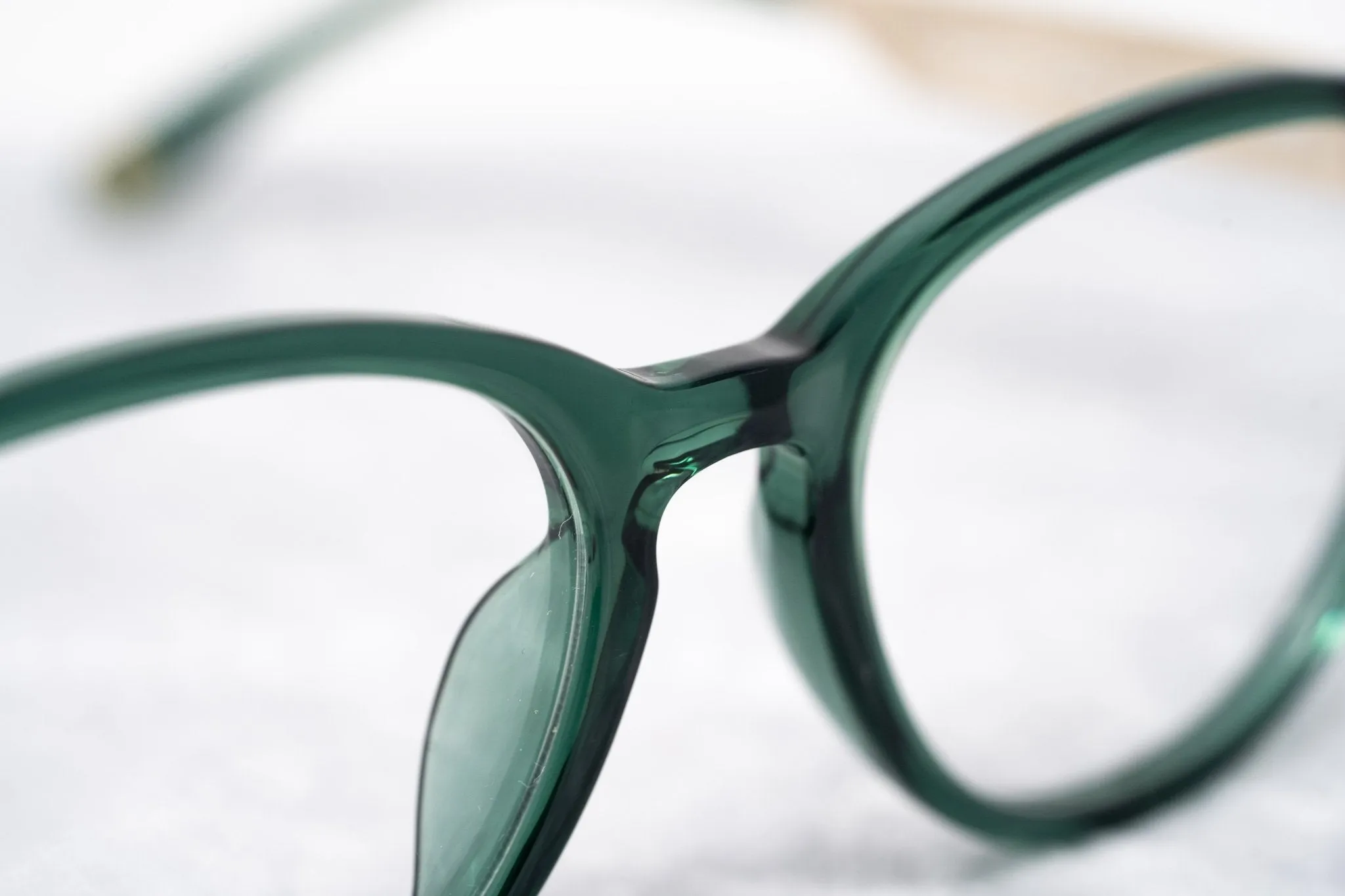 Oscar De La Renta Eyeglasses Oval Green and Clear