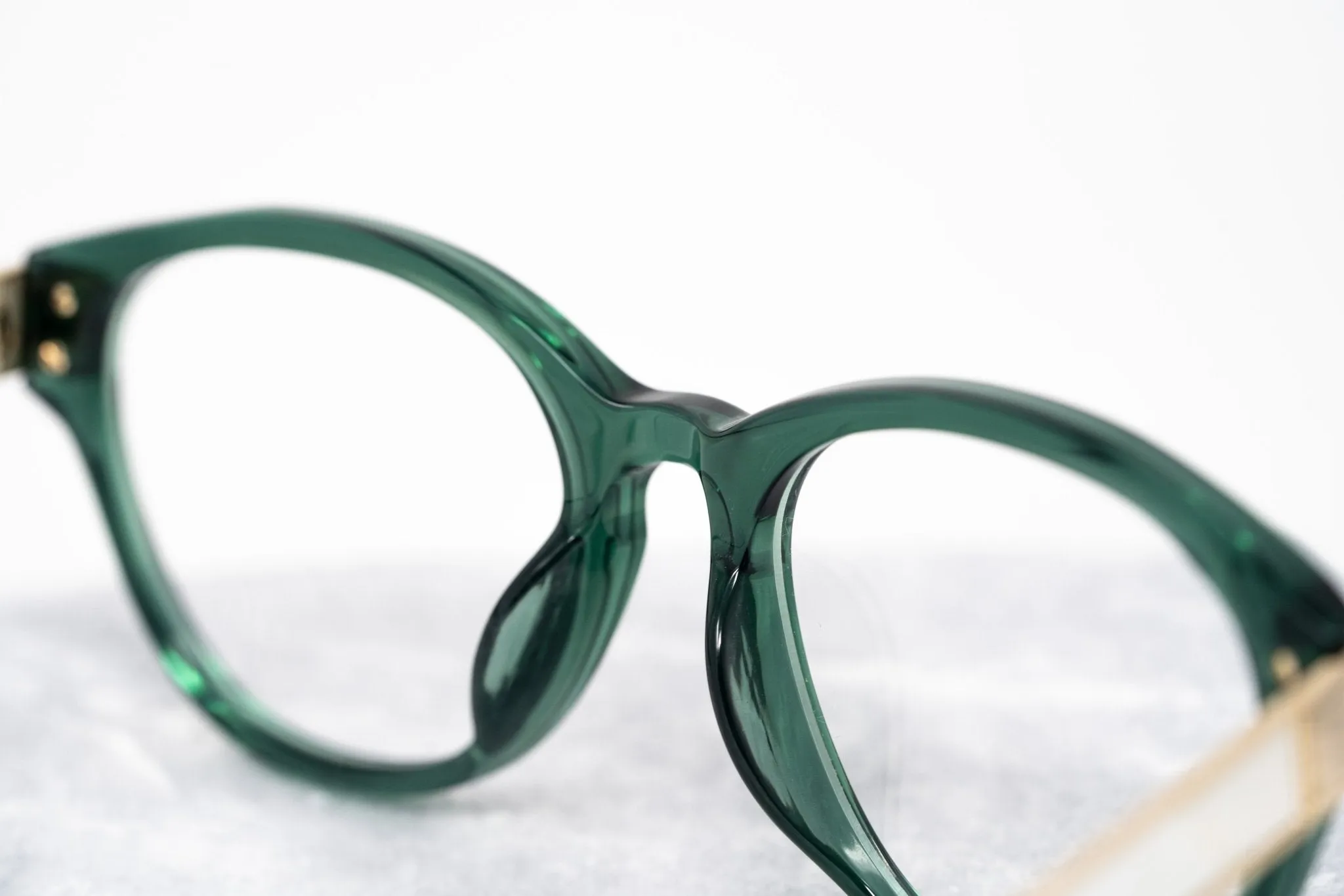 Oscar De La Renta Eyeglasses Oval Green and Clear