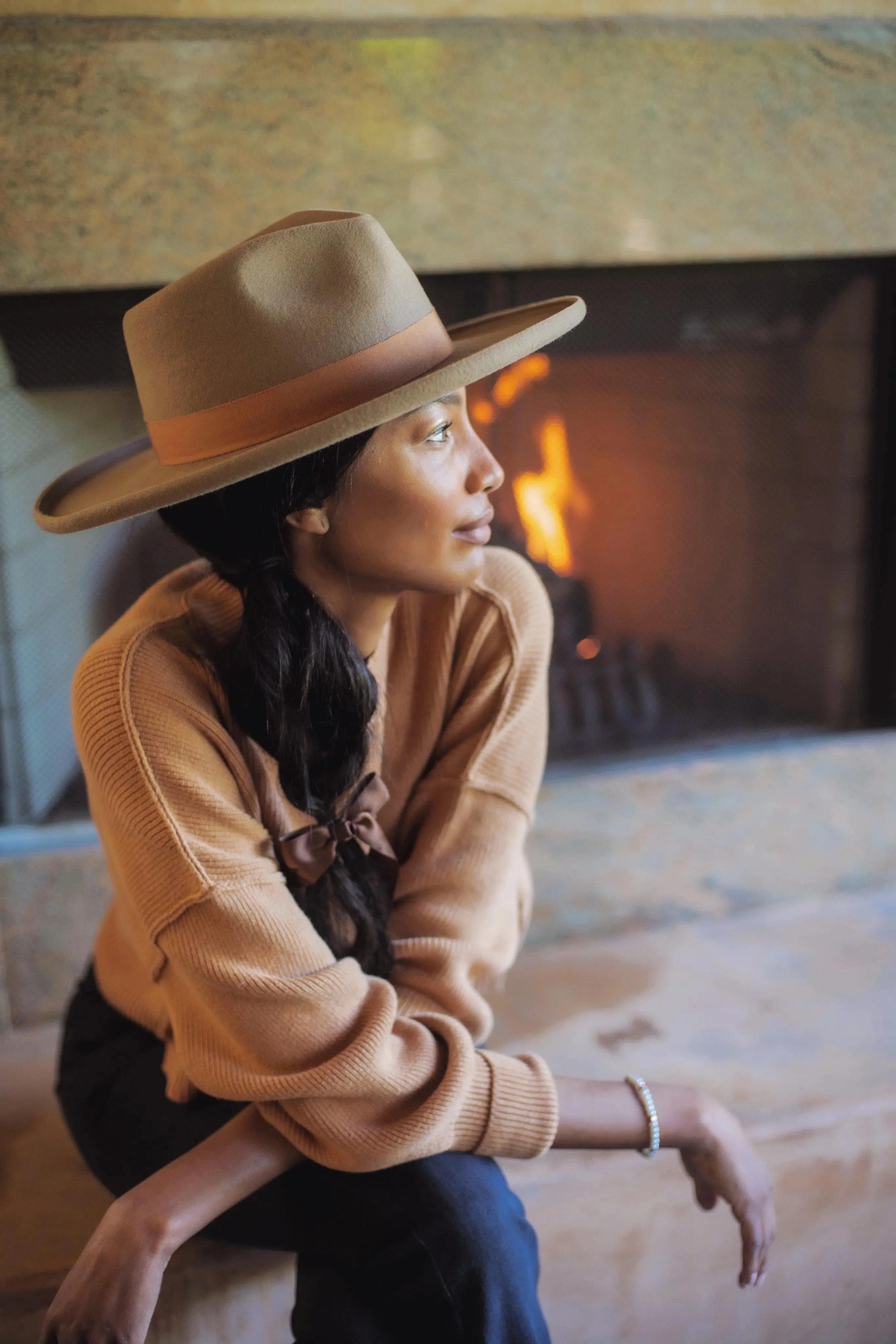 Perfect Accessory Bailey Hat: Fashion-forward Styling for Women