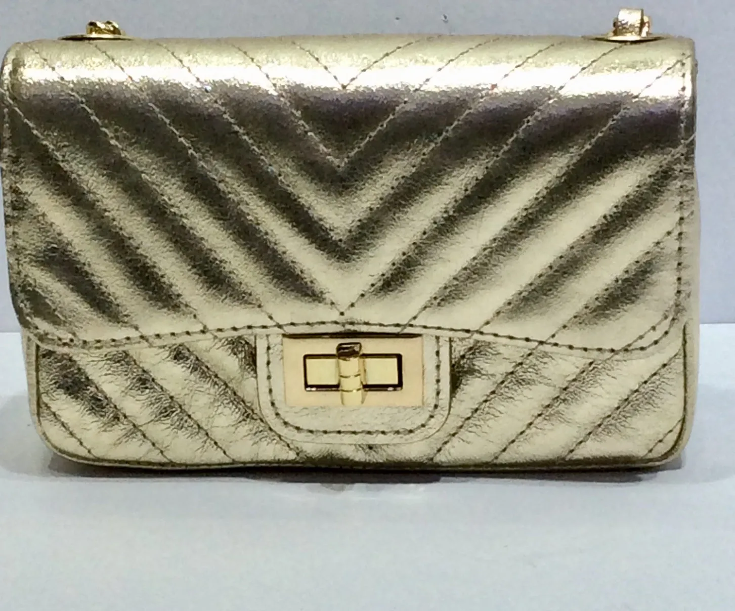 Quilted Diagonal Design Italian Shoulderbag