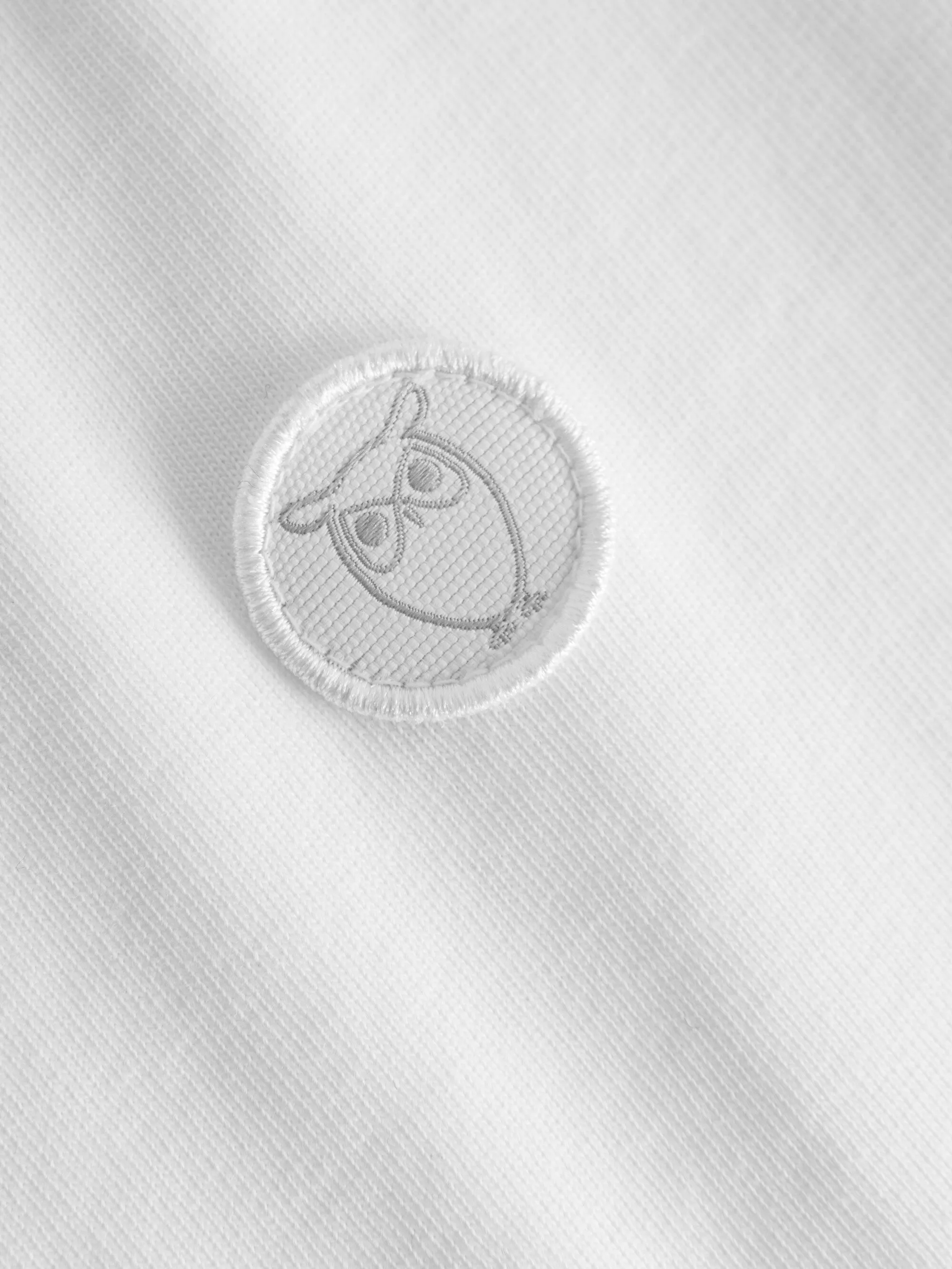 Regular fit badge long sleeved - Bright White