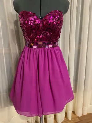 Short Sequin /Chiffon  Size XS Style 6023
