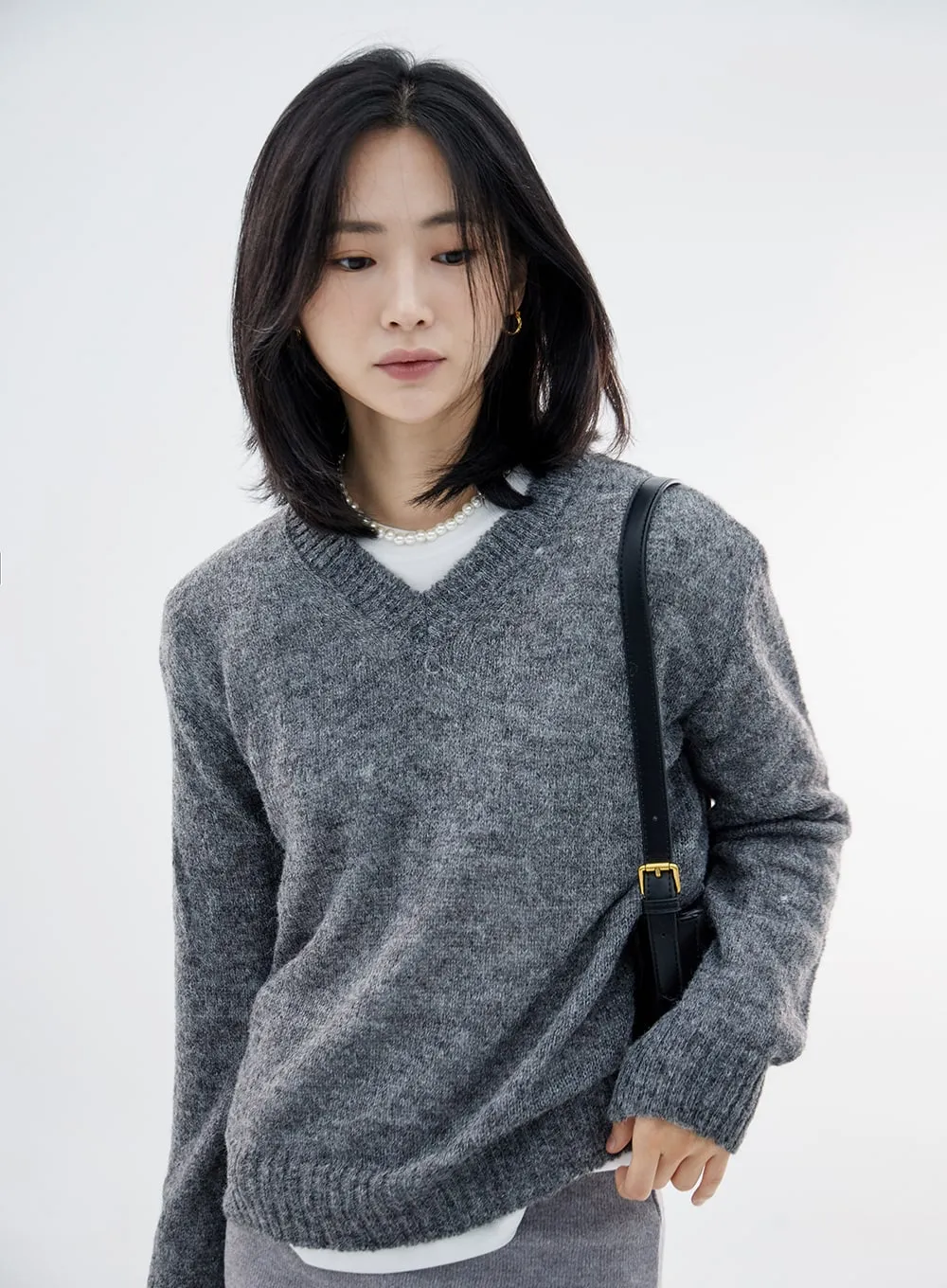 Soft V-Neck Knit OO07