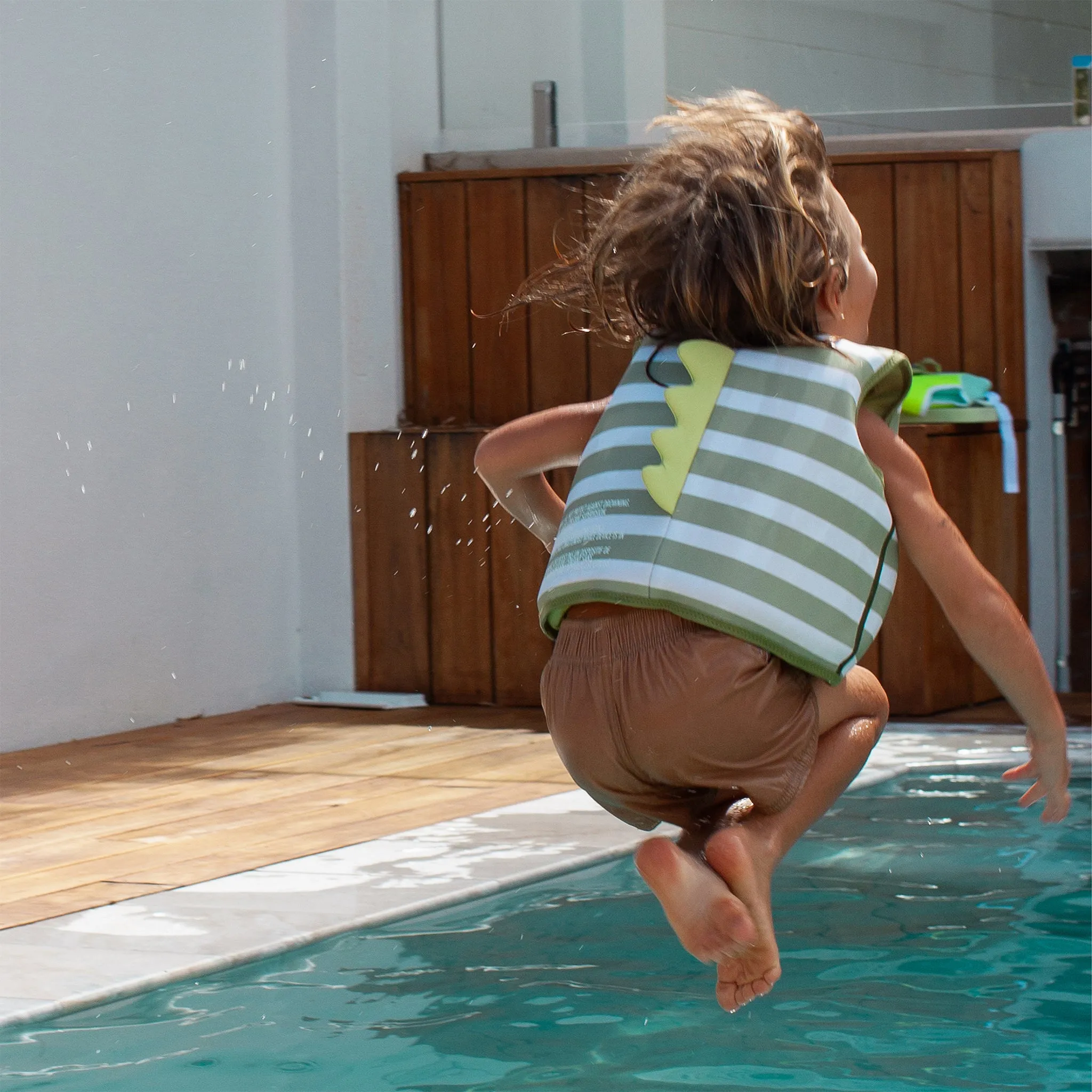 SUNNYLIFE SWIM VEST | INTO THE WILD