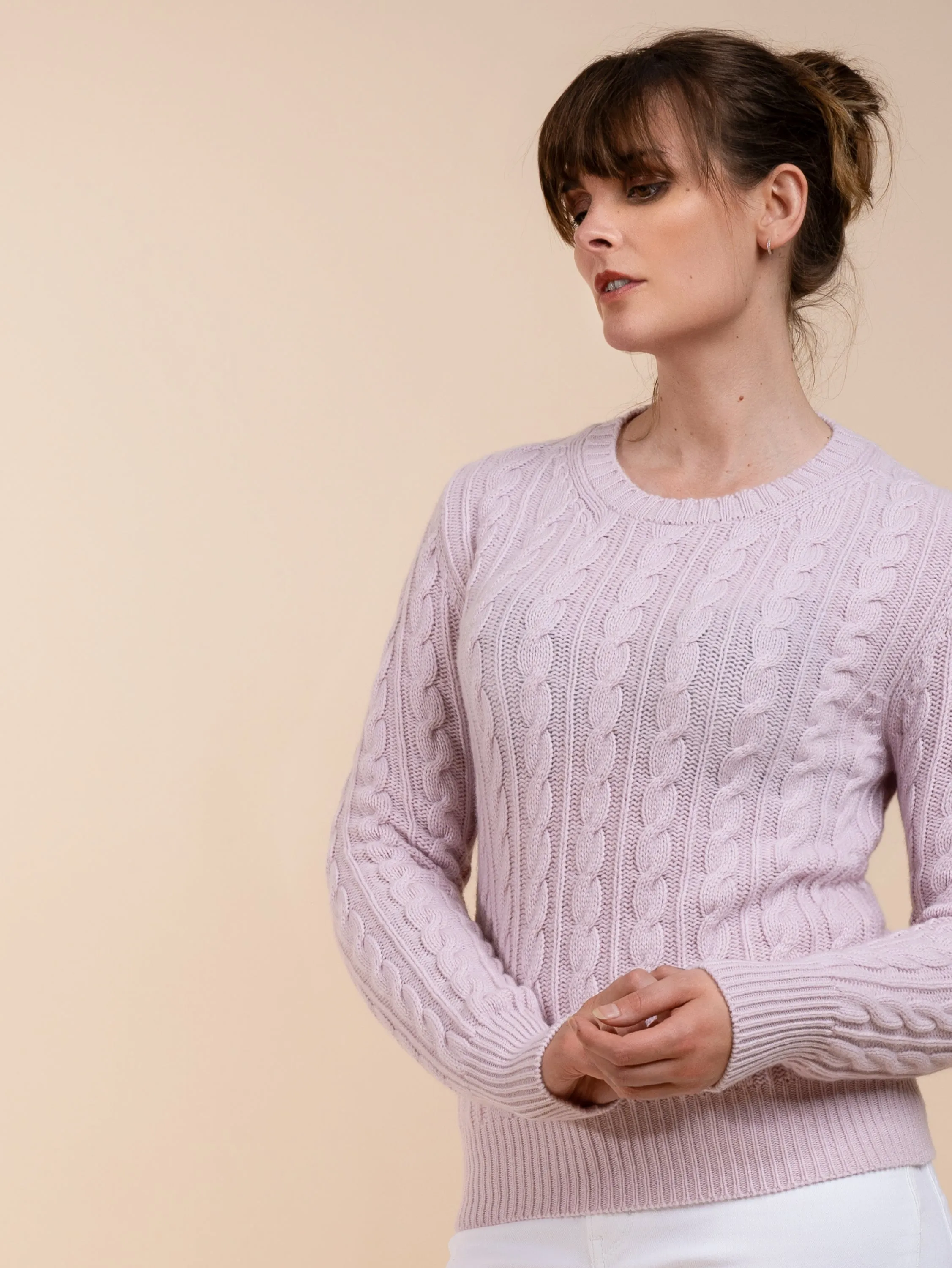 THE CABLEKNIT CREW<br>SOFT PINK