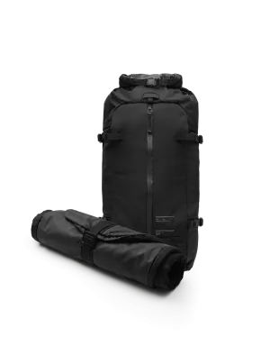 The Daytripper Snowboard Black Out