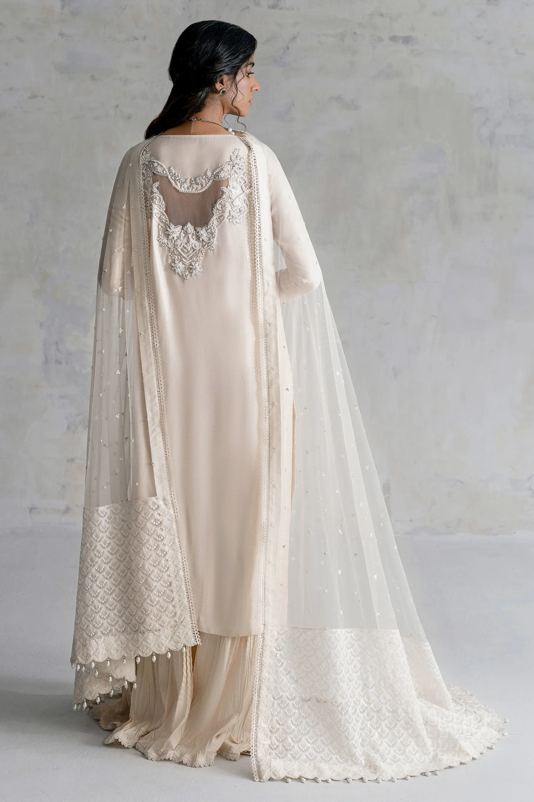 The Dreamers '23 - Ivory Pearl Majesty (D-02)
