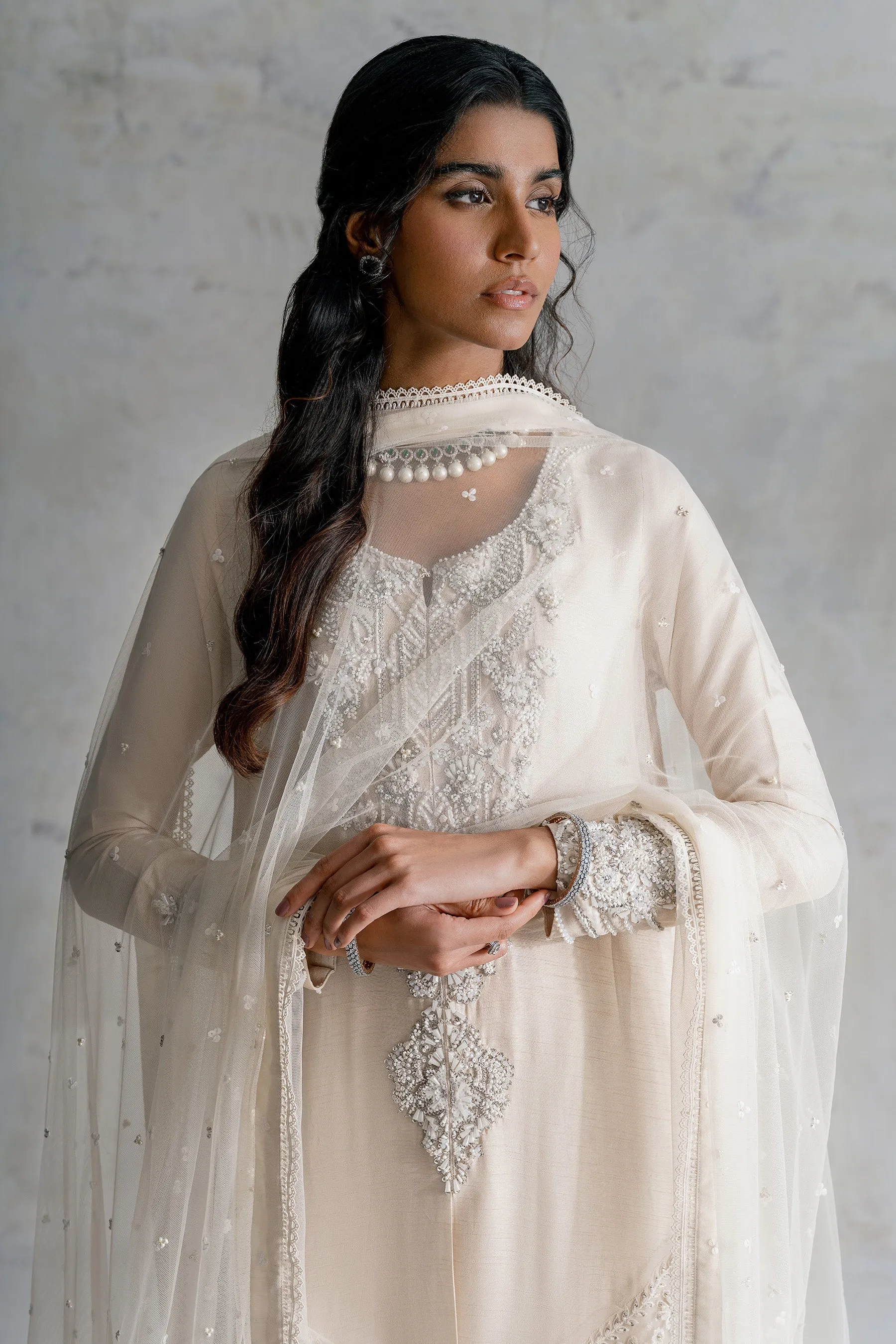 The Dreamers '23 - Ivory Pearl Majesty (D-02)