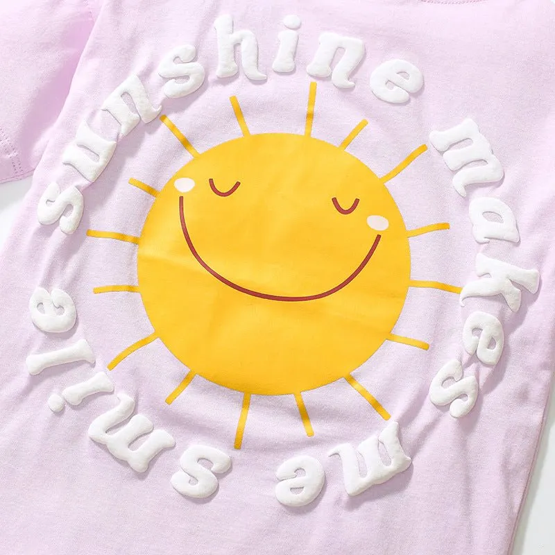 Toddler/Kid Girl's  "Sunshine Makes Me Smile" Letter Print Tee with Shorts Set
