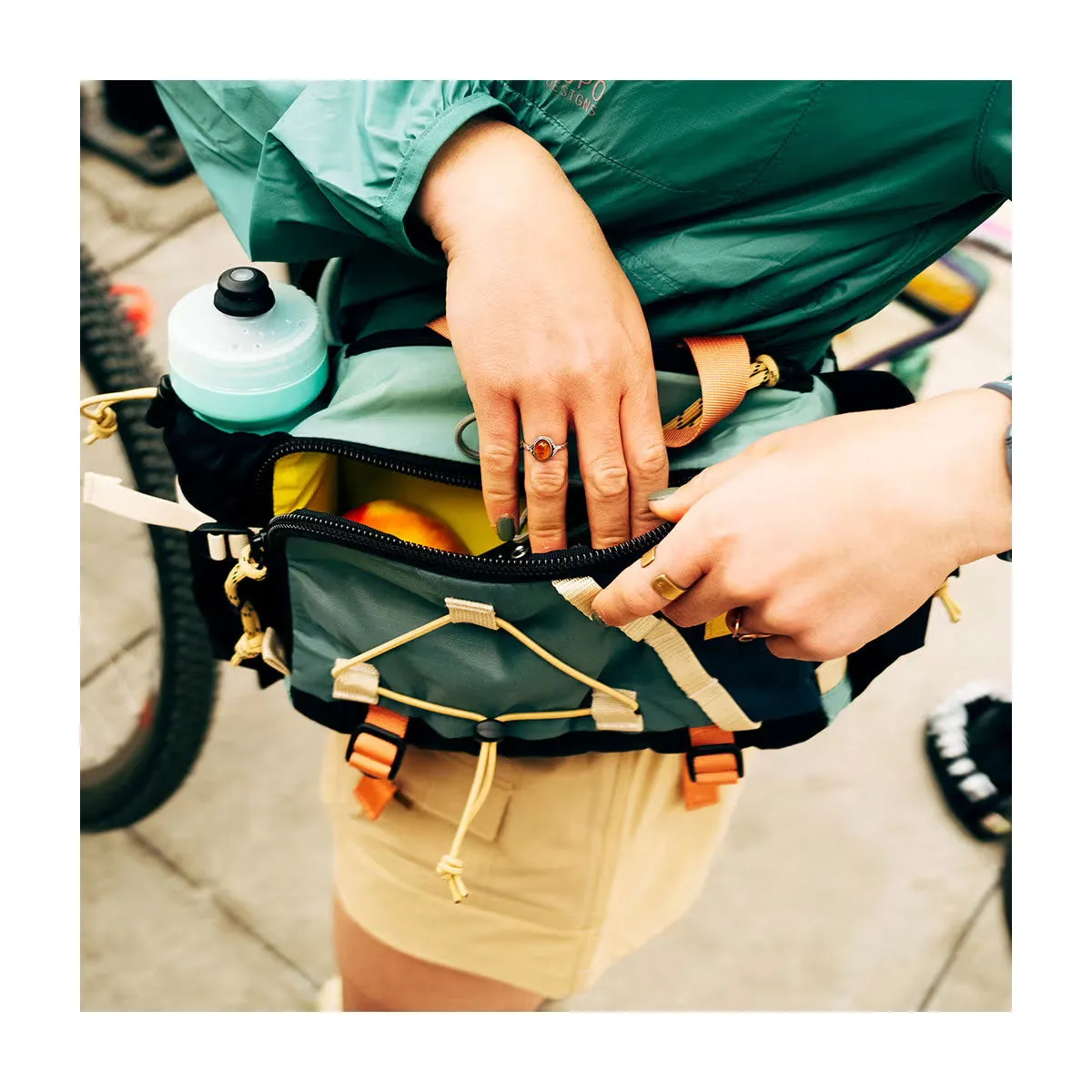 Topo Designs : Mountain Hydro Hip Pack : Mustard/Clay