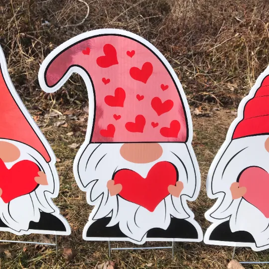 Valentines Day Garden Gnome Yard Decorations  |  Metal Step Stake